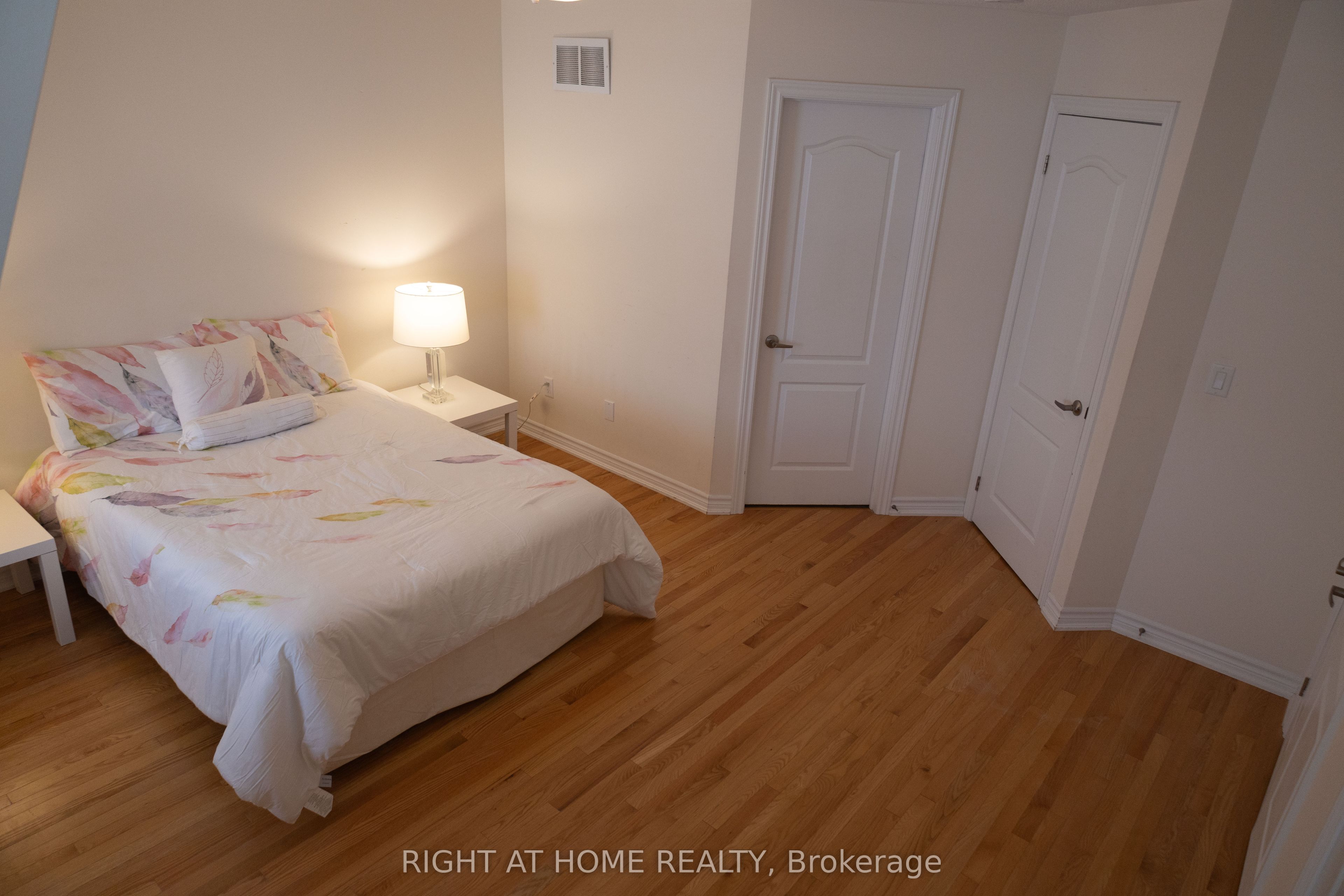 10971 Woodbine Avenue, Markham, ON L6C 0X4 photo 5