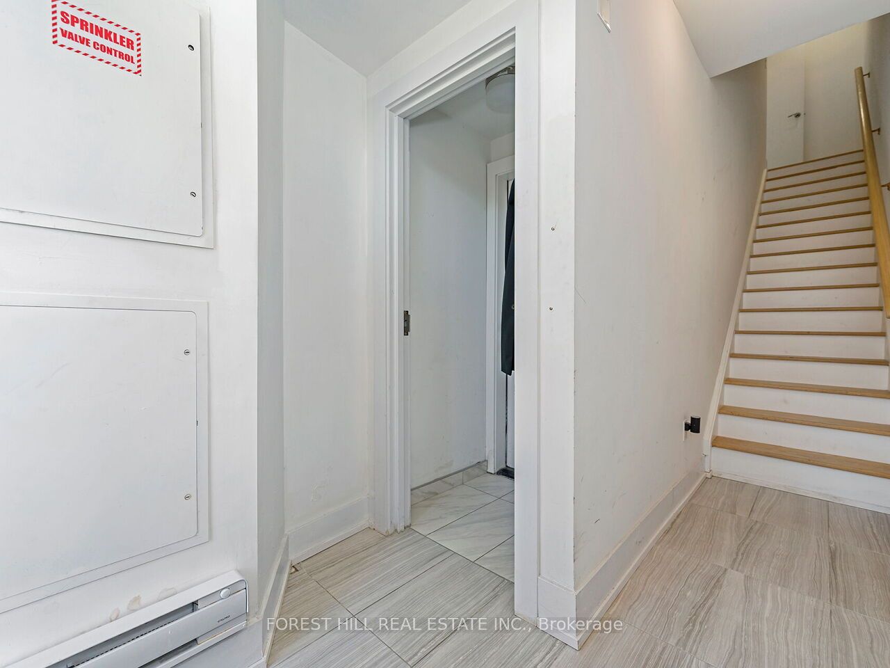 1 Hartman Avenue 5, Vaughan, ON L4L 1R6 photo 3