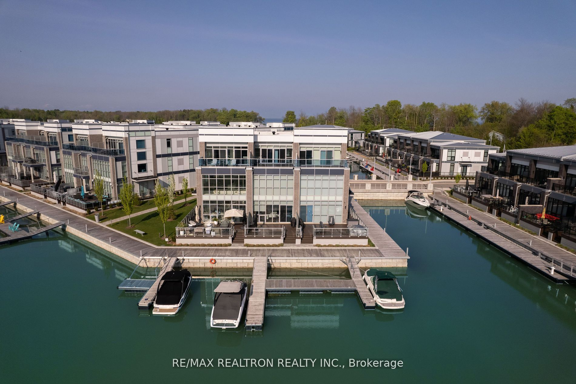 3700 Mangusta Court, Innisfil, ON L9S 0L5