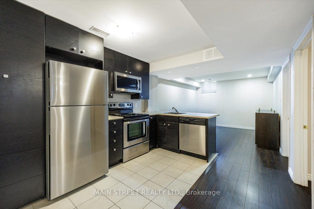 10 Usherwood Street Basement, Aurora, ON L4G 7W6 photo 5