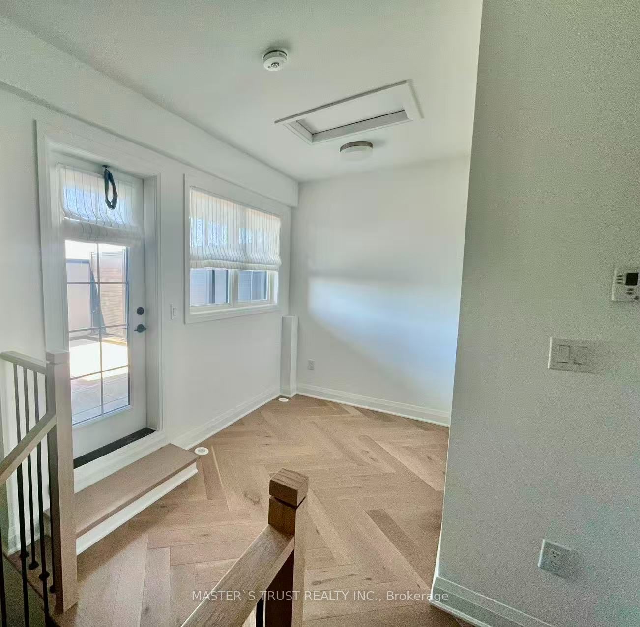 27 Alton Crescent, Vaughan, ON L4J 0M1