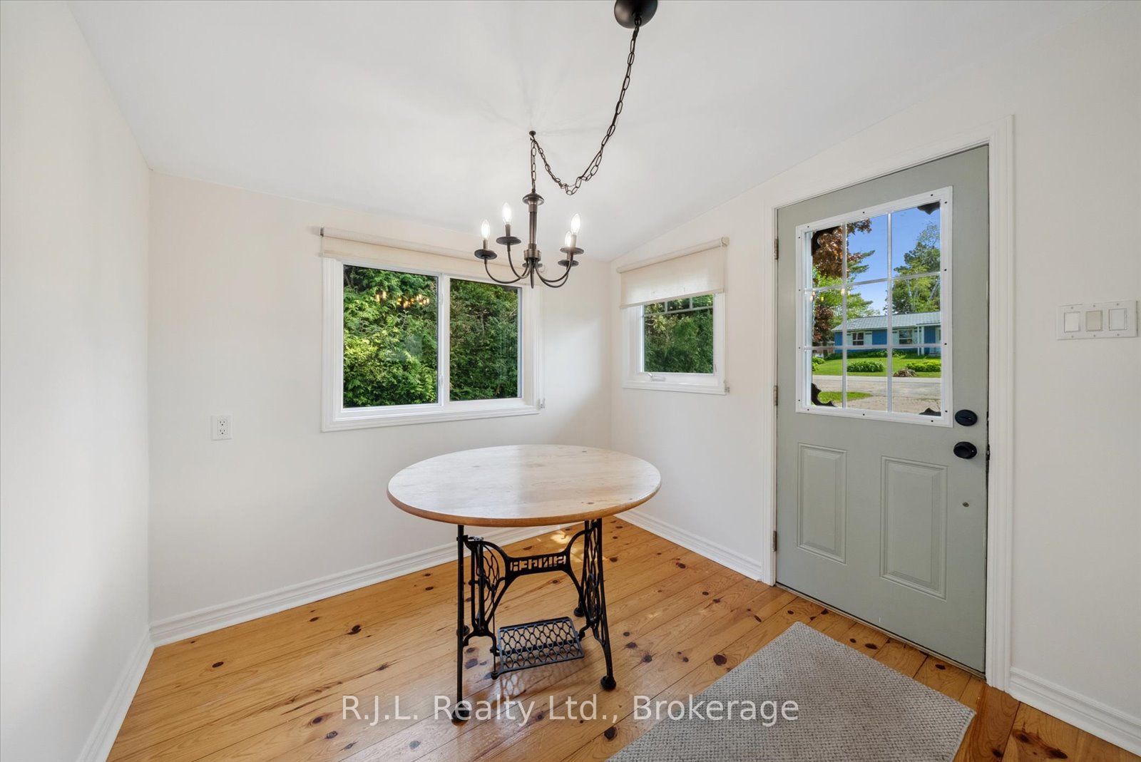 242 Morrison Avenue, Brock, ON L0K 1A0 photo 4