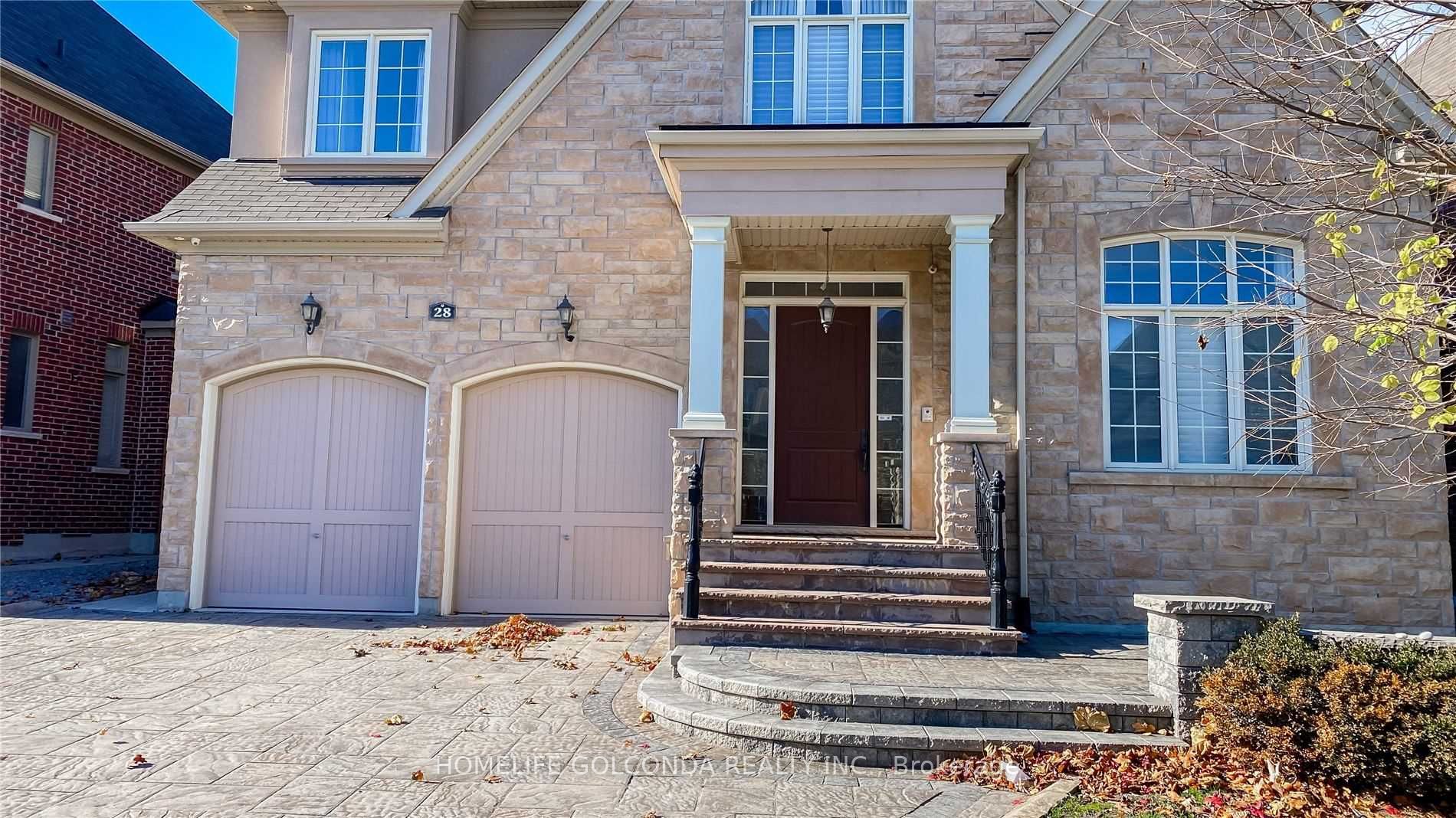 28 Stollery Pond Crescent, Markham, ON L6C 0V1