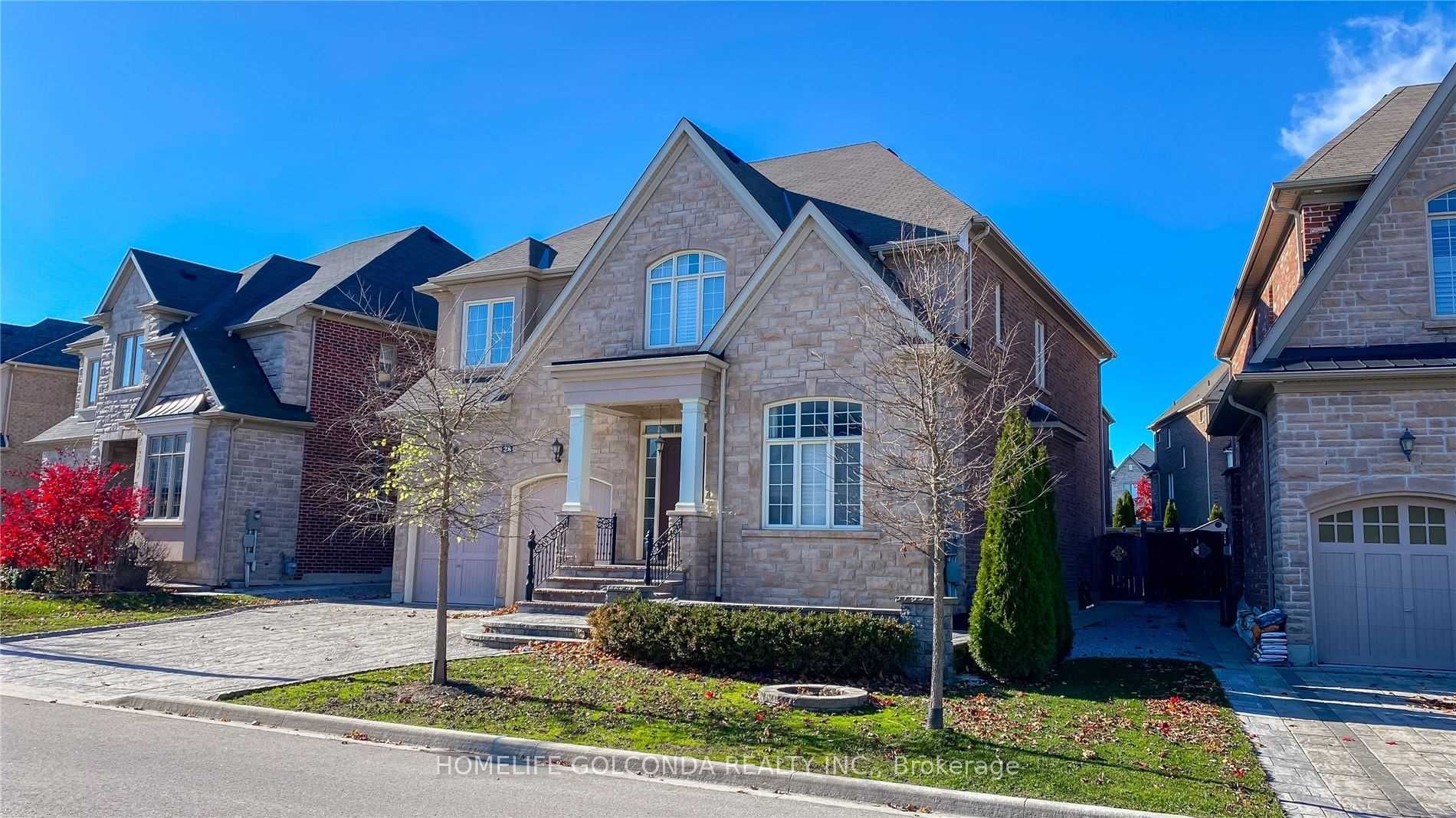 28 Stollery Pond Crescent, Markham, ON L6C 0V1 photo 3