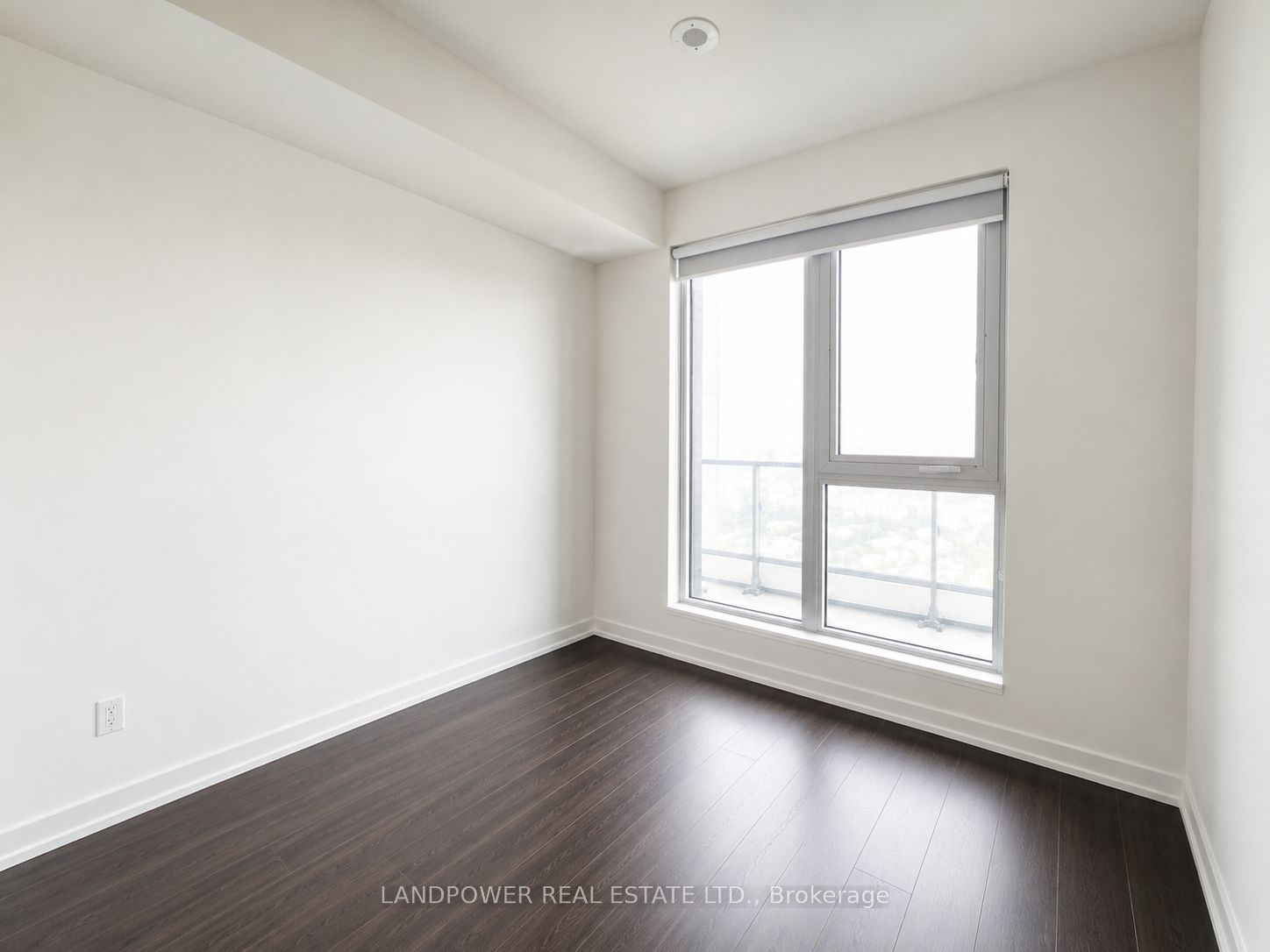 950 Portage Parkway 3006, Vaughan, ON L4K 0J7 photo 3