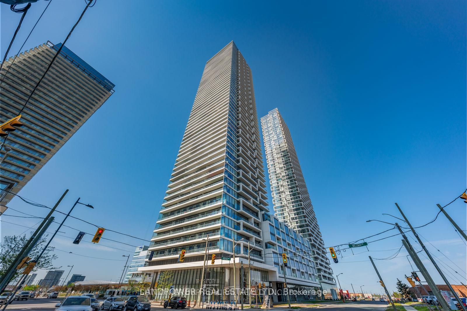 950 Portage Parkway 3006, Vaughan, ON L4K 0J7 photo 4