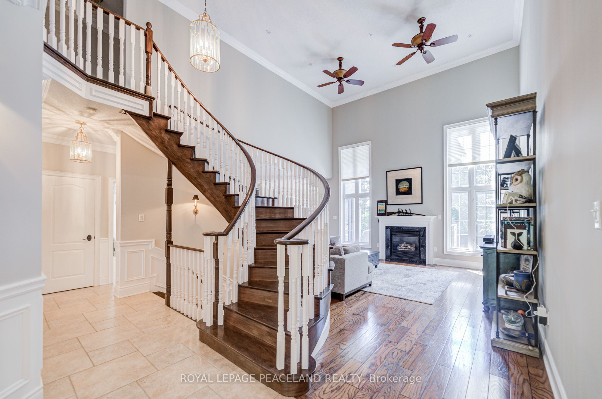 709 Highland Blade Road, Newmarket, ON L3X 1P3 photo 4