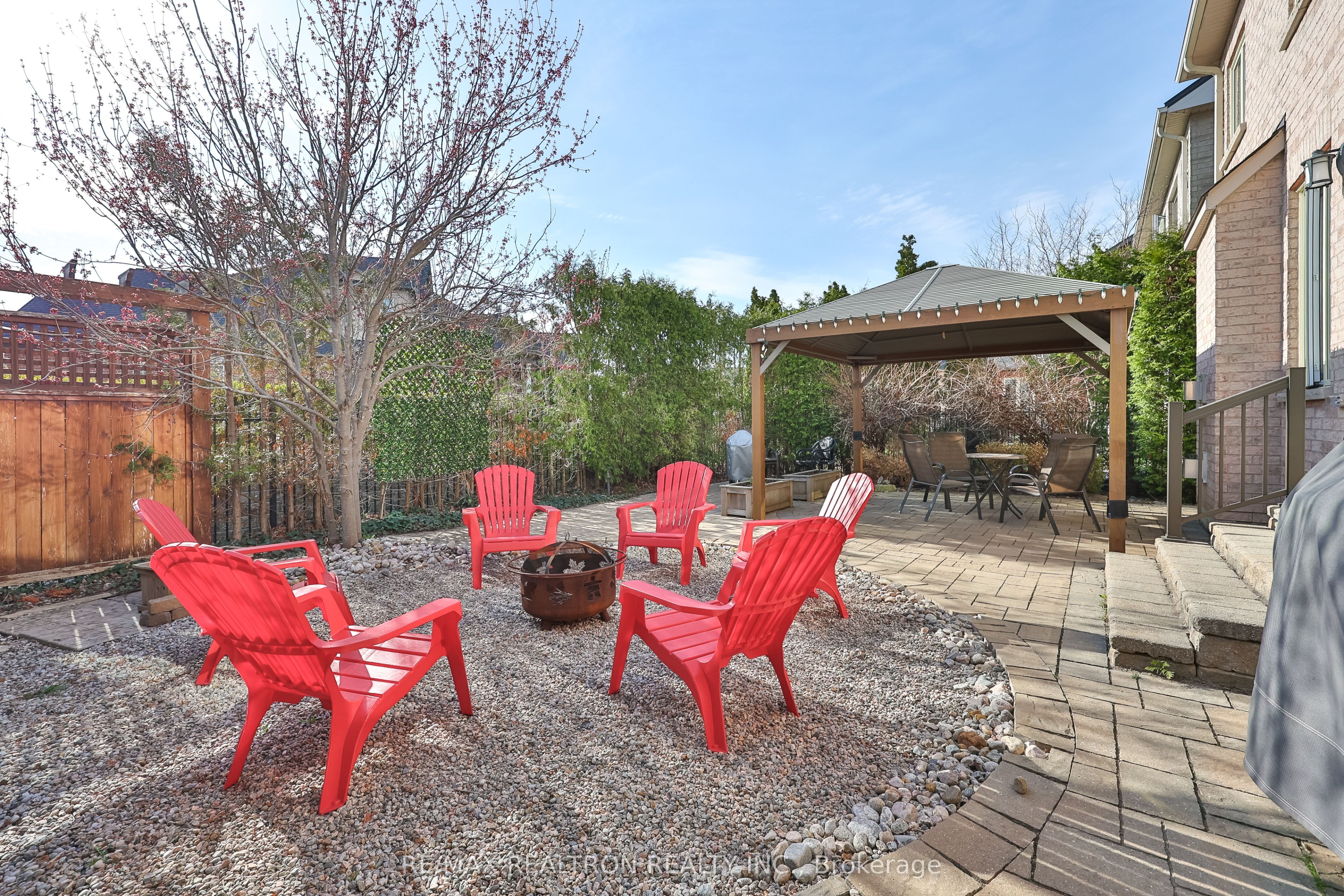 170 Silver Maple Road, Richmond Hill, ON L4E 4Y8 photo 5