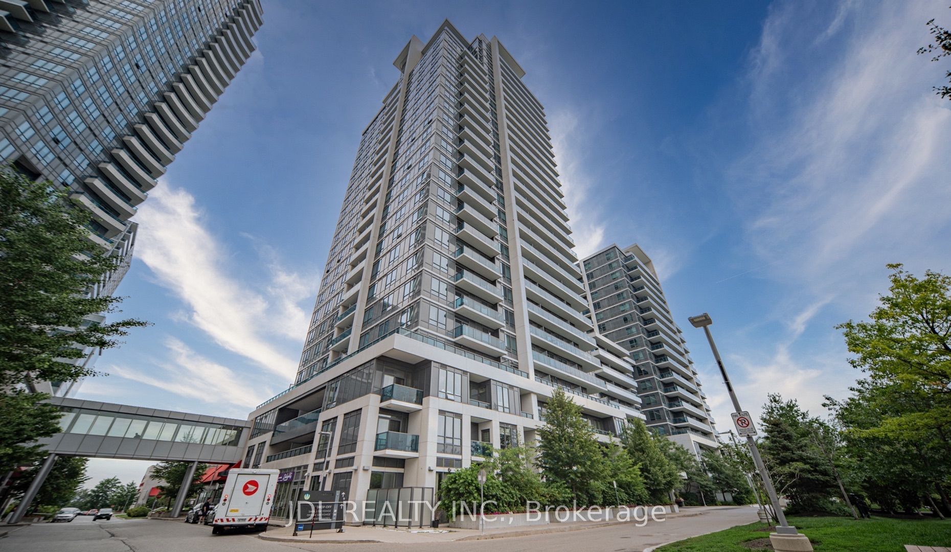 7165 Yonge Street 902, Markham, ON L3T 0C9 photo 2