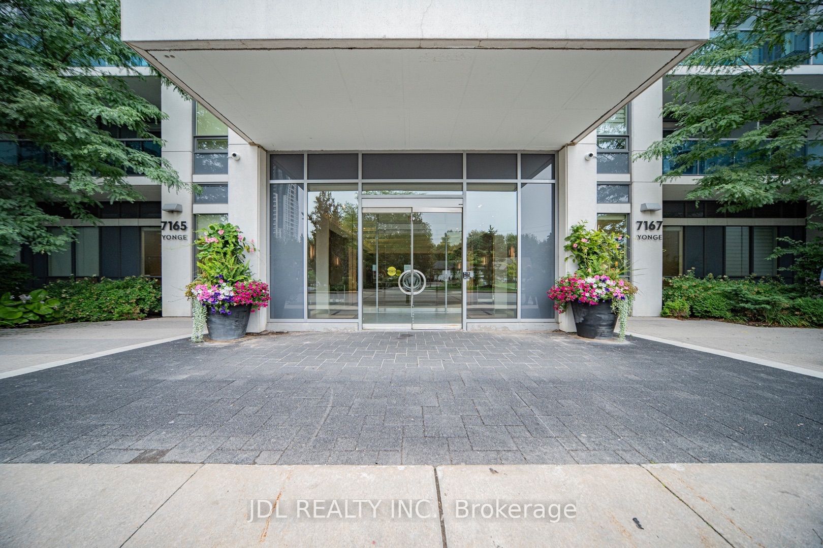 7165 Yonge Street 902, Markham, ON L3T 0C9 photo 4