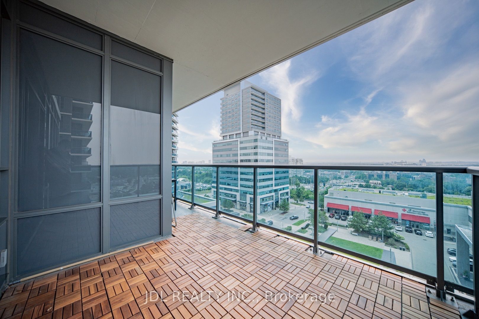 7165 Yonge Street 902, Markham, ON L3T 0C9 photo 5
