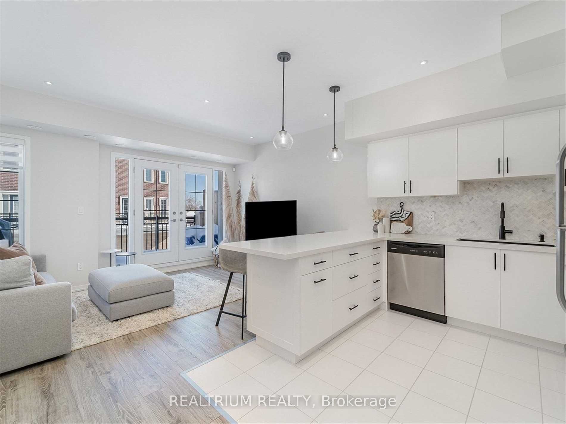 26 Bruce Street B09, Vaughan, ON L4L 0H4 photo 2