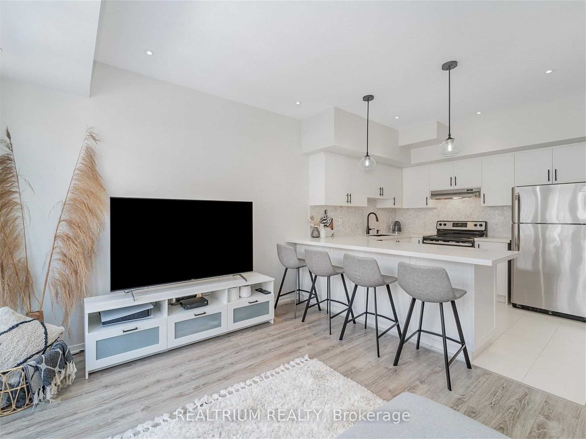 26 Bruce Street B09, Vaughan, ON L4L 0H4 photo 3
