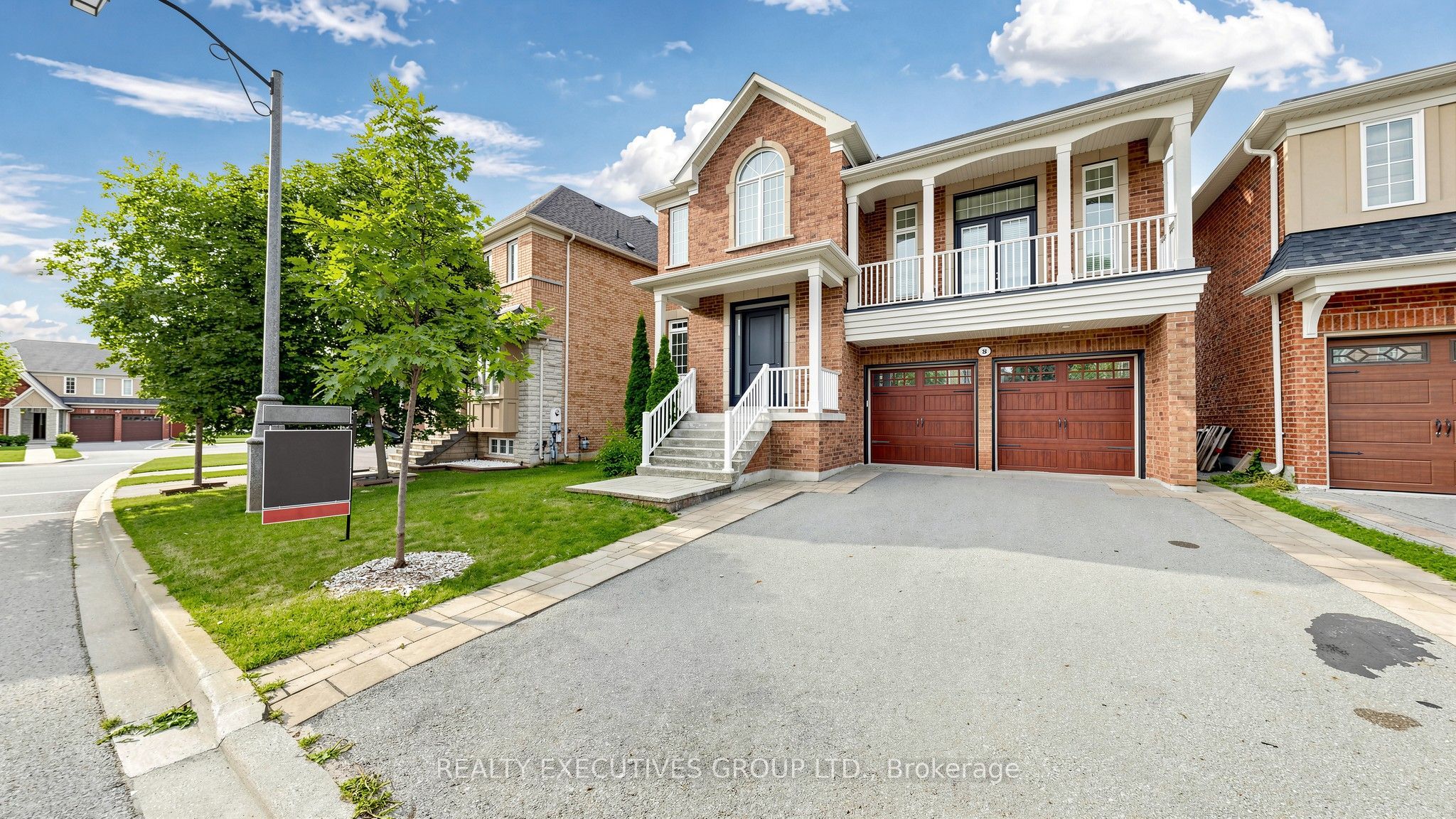 8 Limelight Street, Richmond Hill, ON L3E 0P9 photo 3
