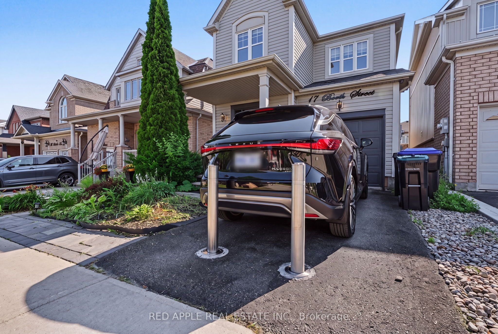 17 Booth Street, Bradford West Gwillimbury, ON L3Z 0A4 photo 4
