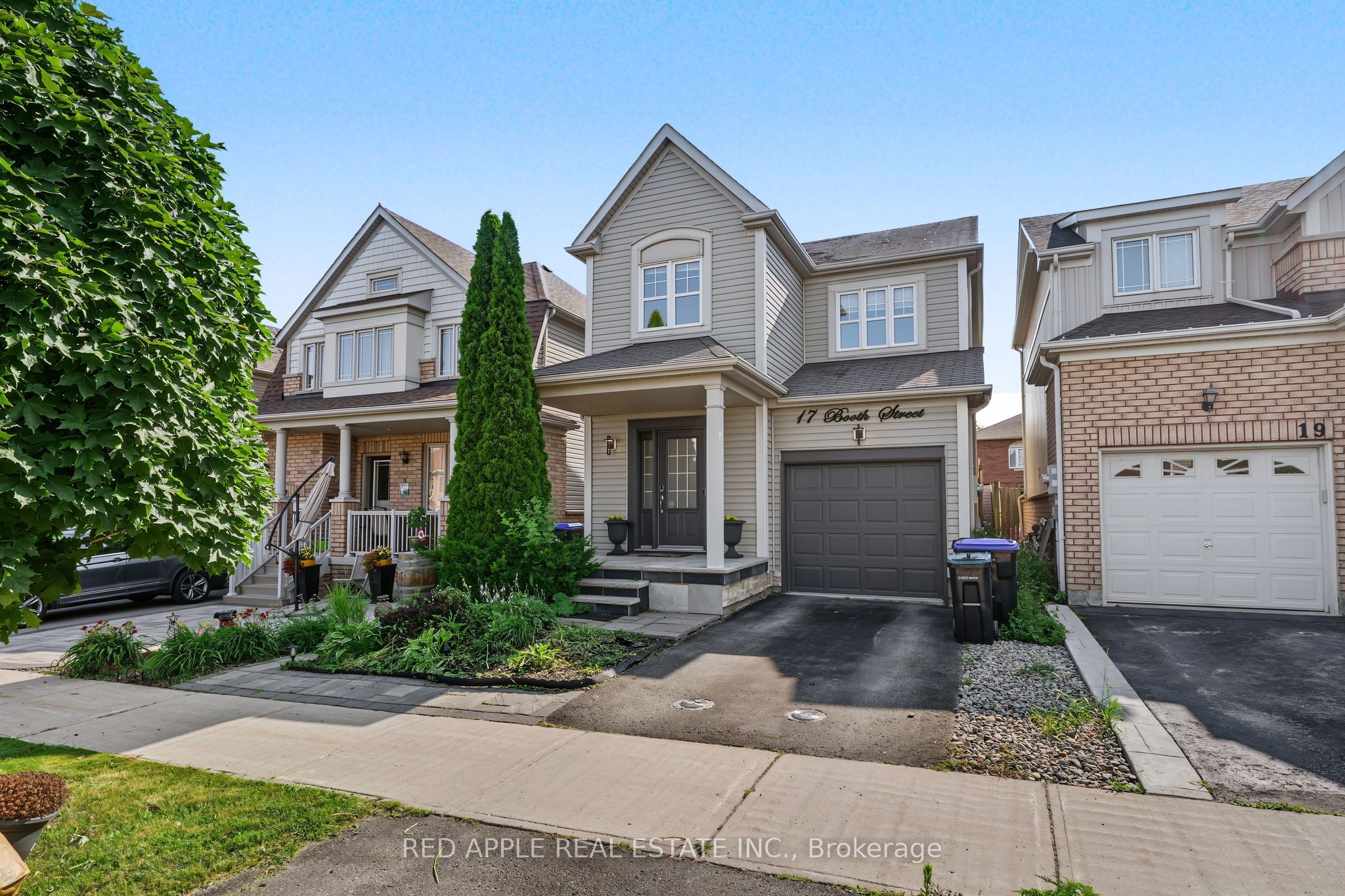 17 Booth Street, Bradford West Gwillimbury, ON L3Z 0A4 photo 5