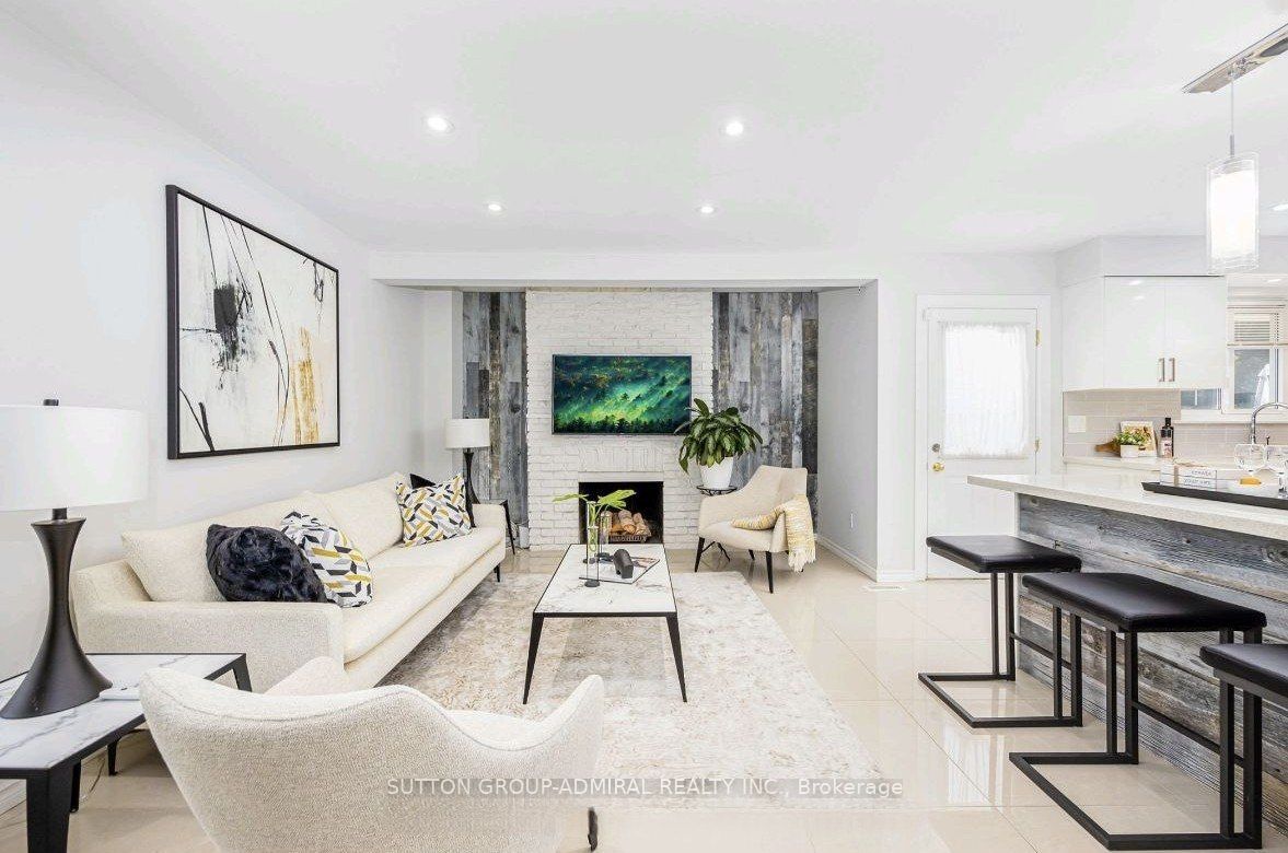 34 Kitsilano Crescent, Richmond Hill, ON L4C 5A5 photo 5