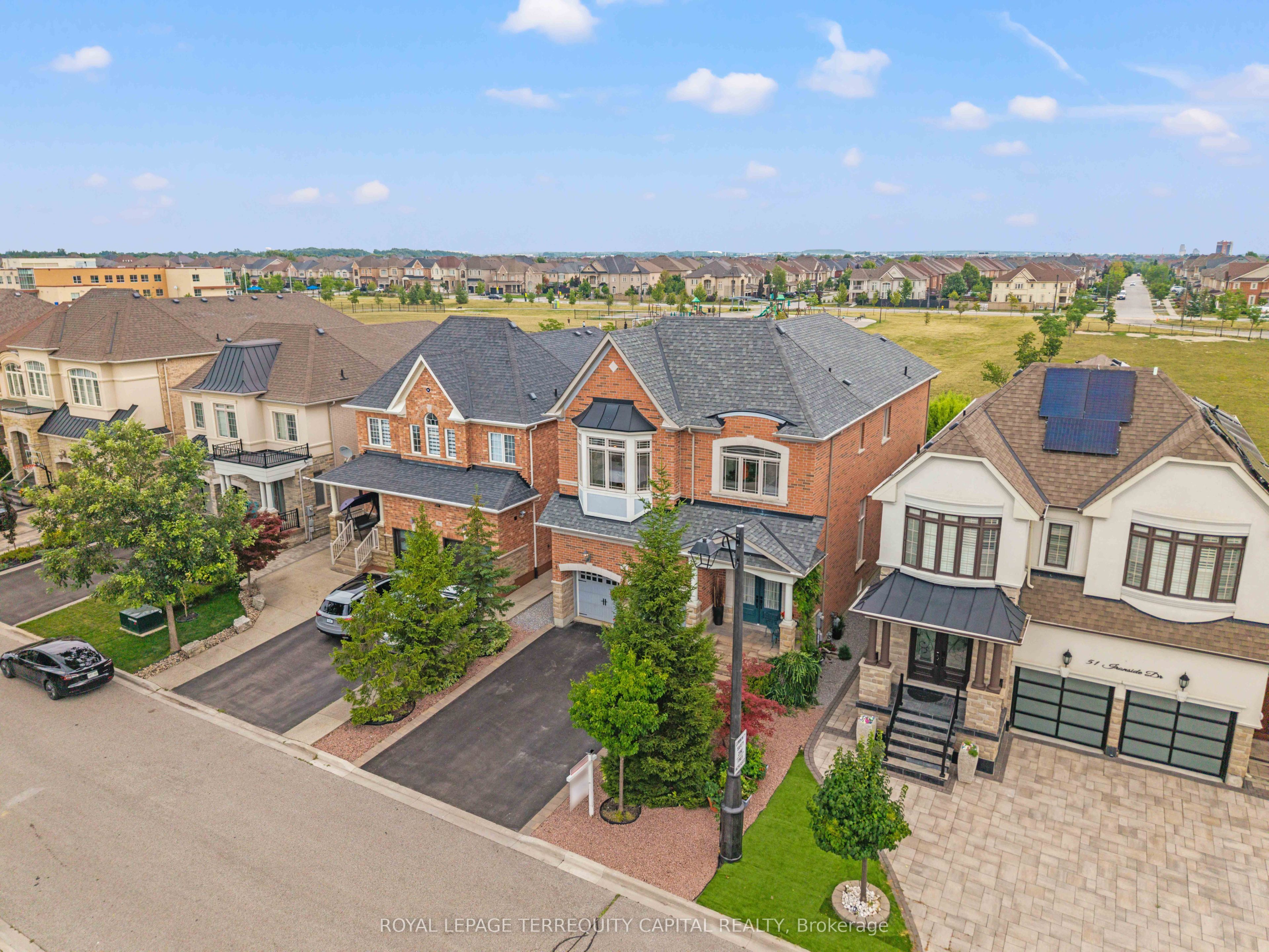 55 Ironside Drive, Vaughan, ON L4L 1A6 photo 2