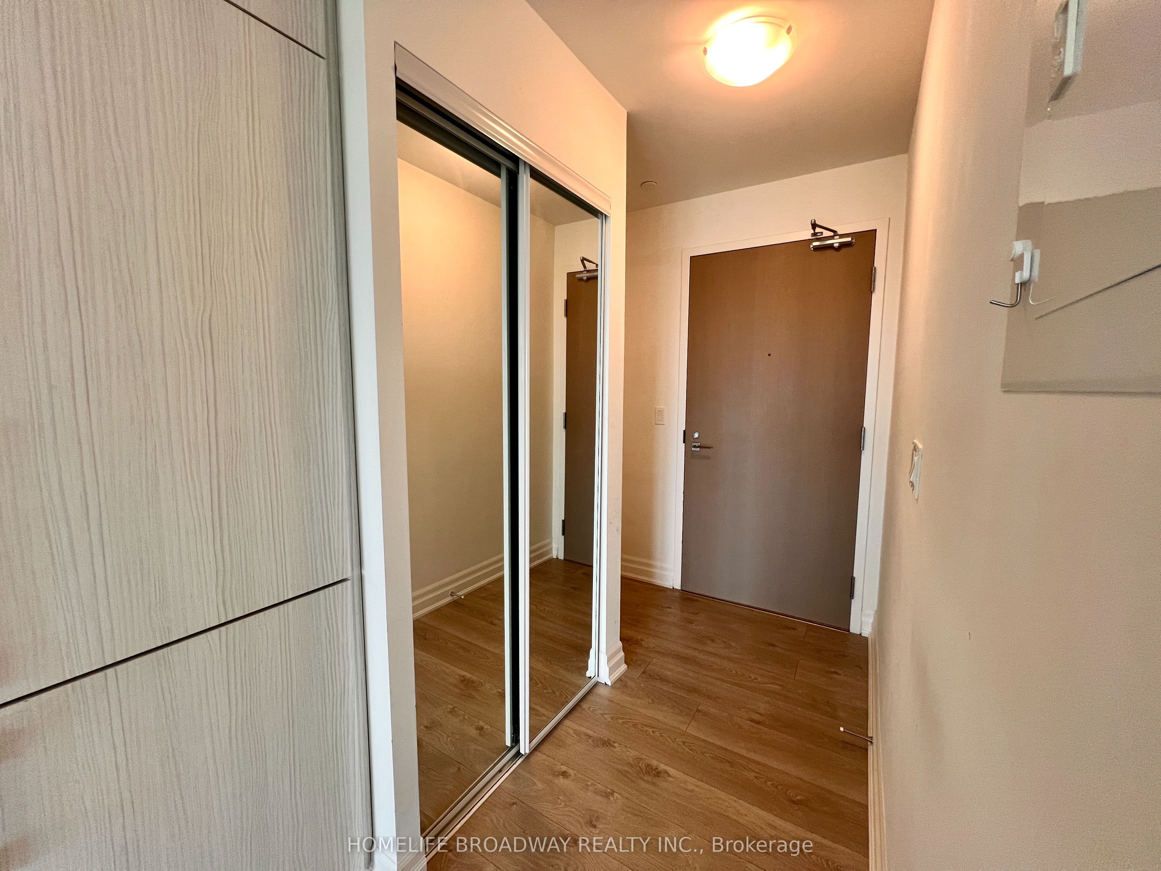 8 Rouge Valley Drive W 1204, Markham, ON L6G 0G8 photo 2