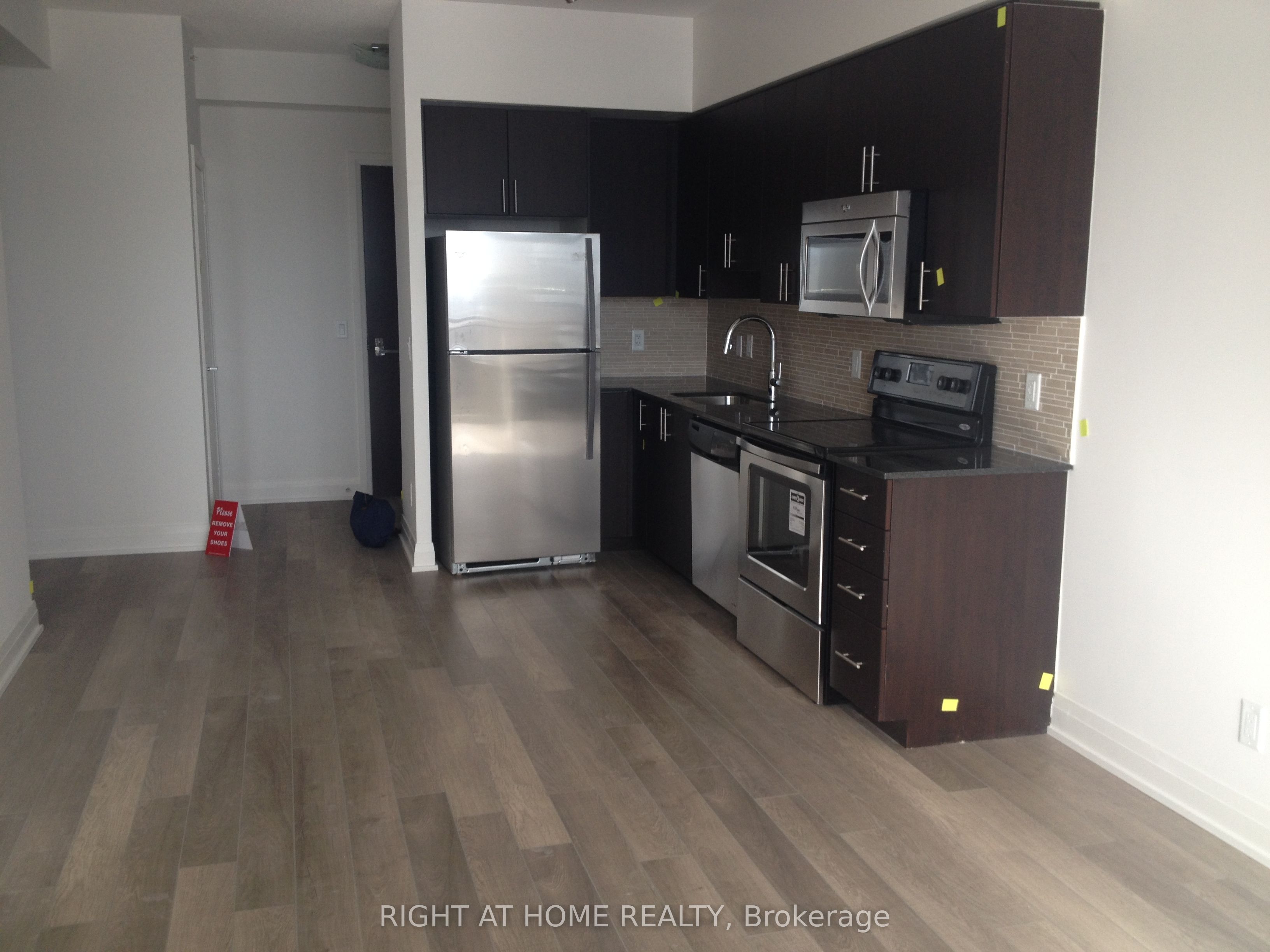 85 North Park Road 1405, Vaughan, ON L4J 0H9 photo 5