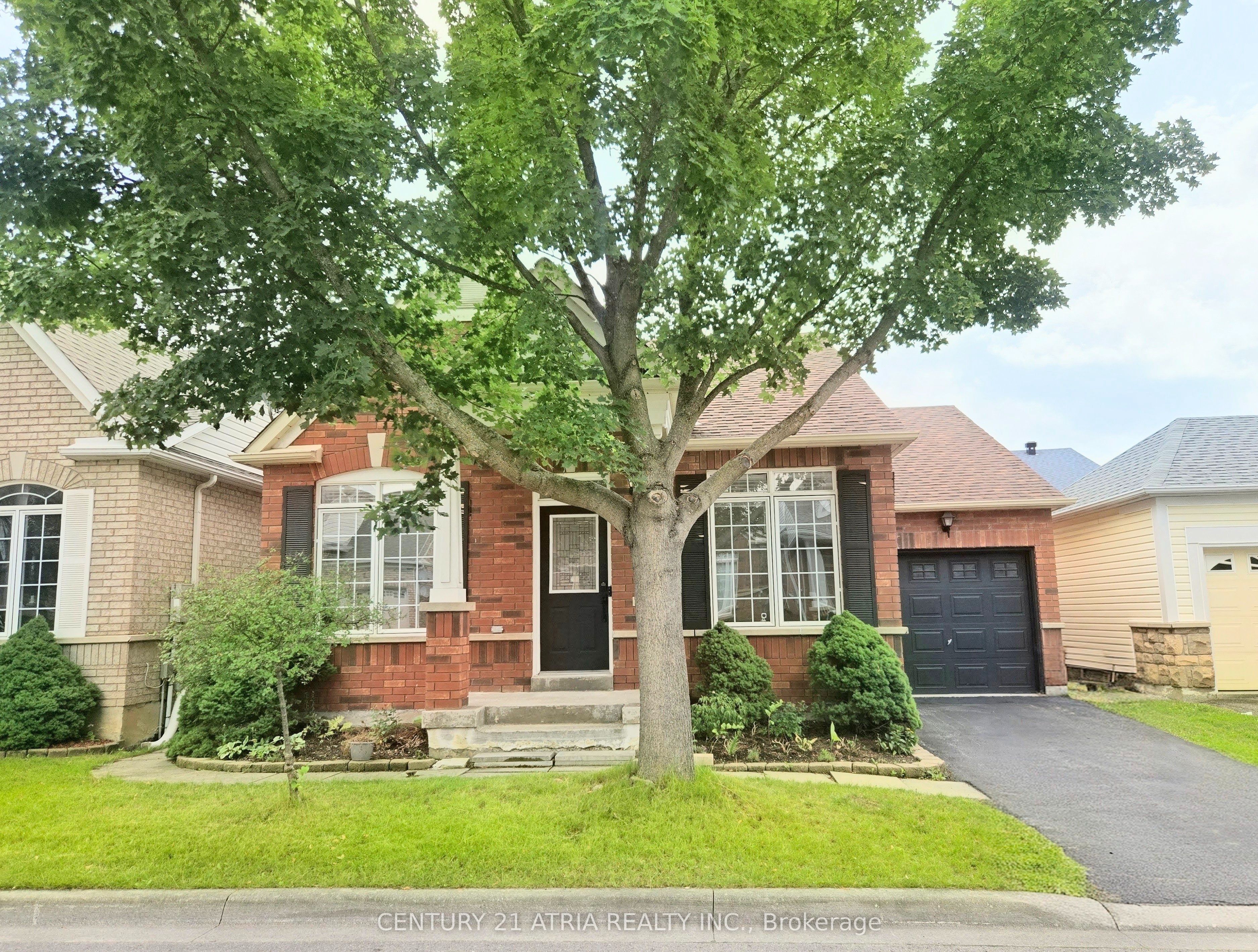 31 Cliveden Place, Markham, ON L6C 2S4
