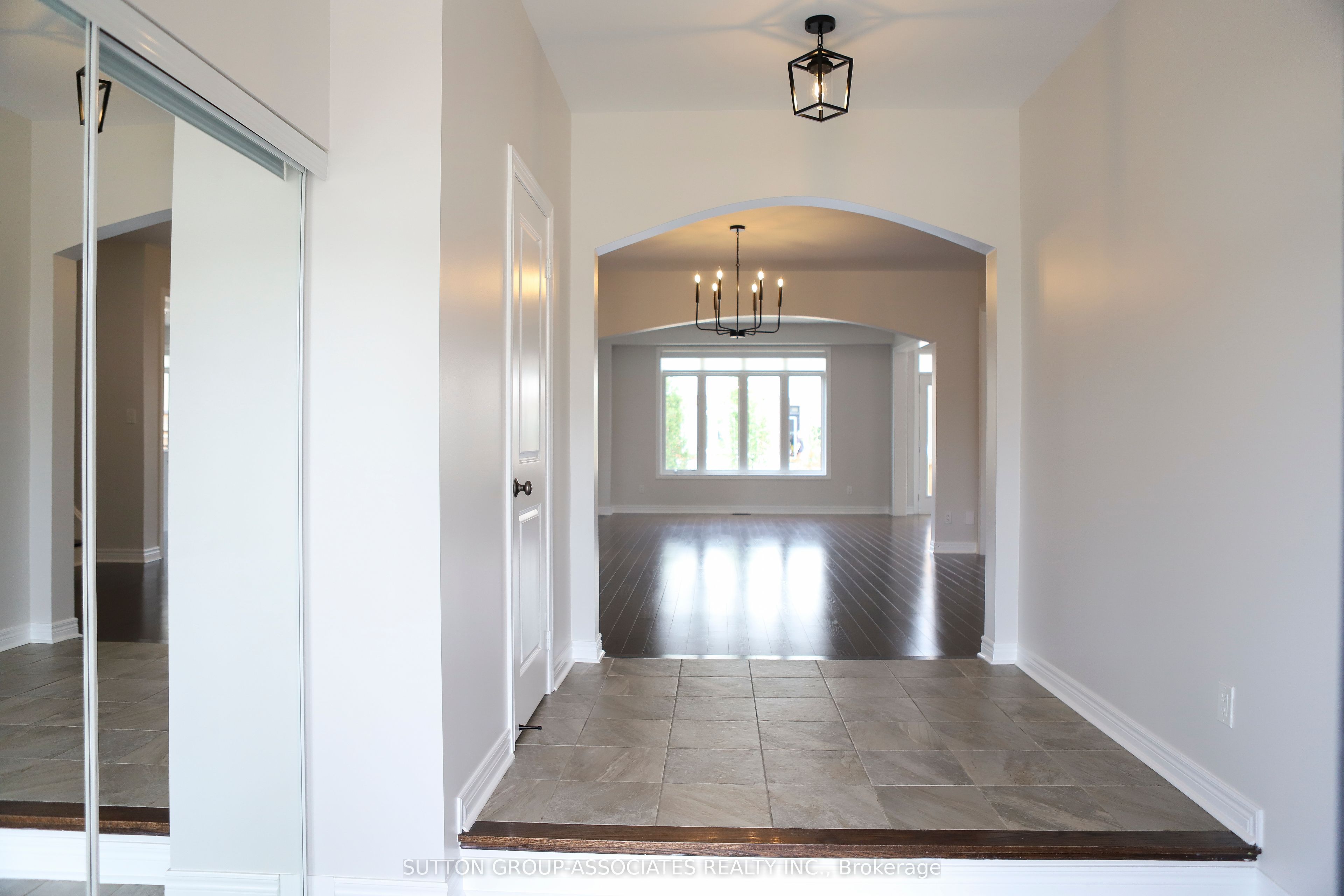 72 Treetops Boulevard, New Tecumseth, ON L9R 0L9 photo 5