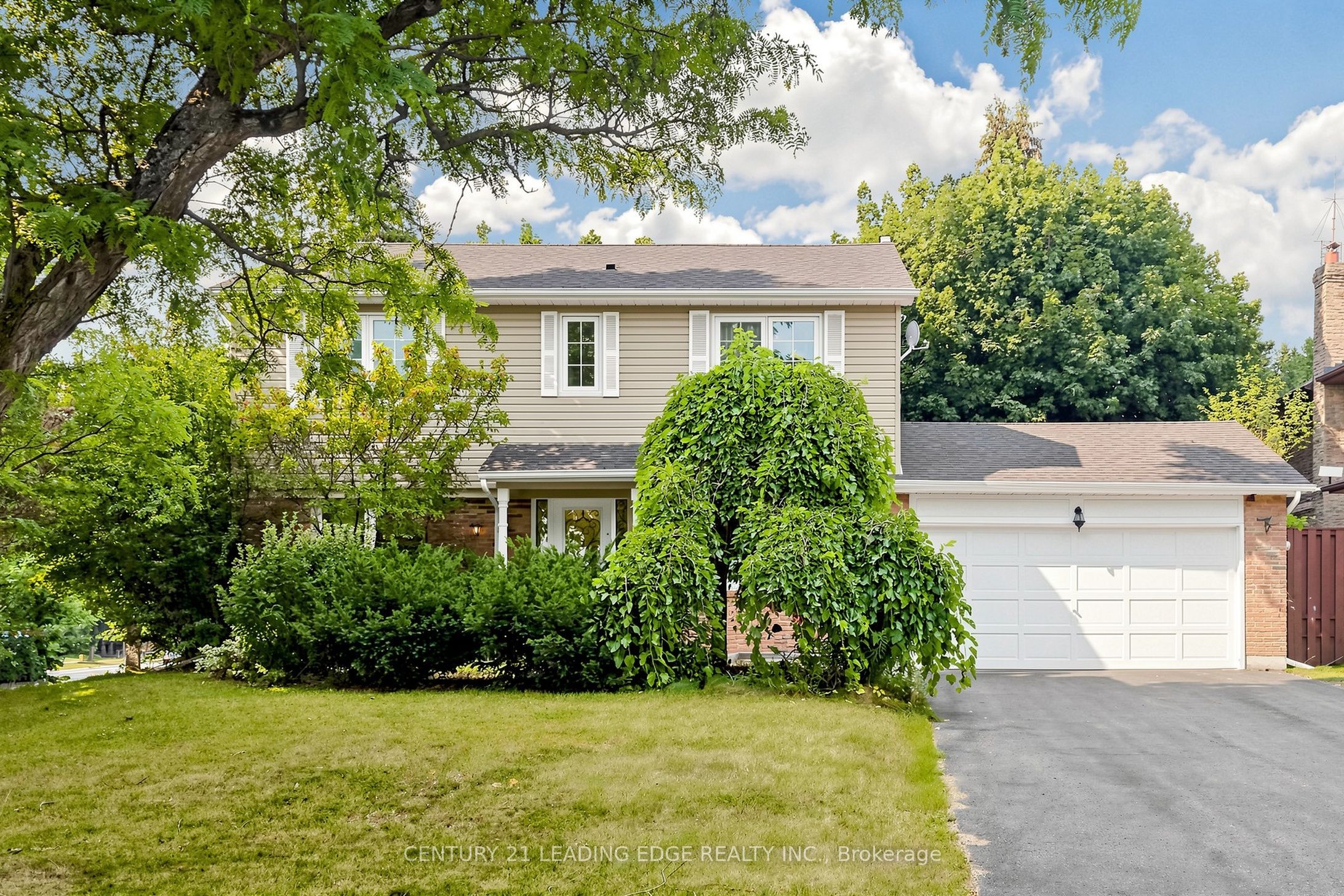 1 Briarwood Road, Markham, ON L3R 2W7