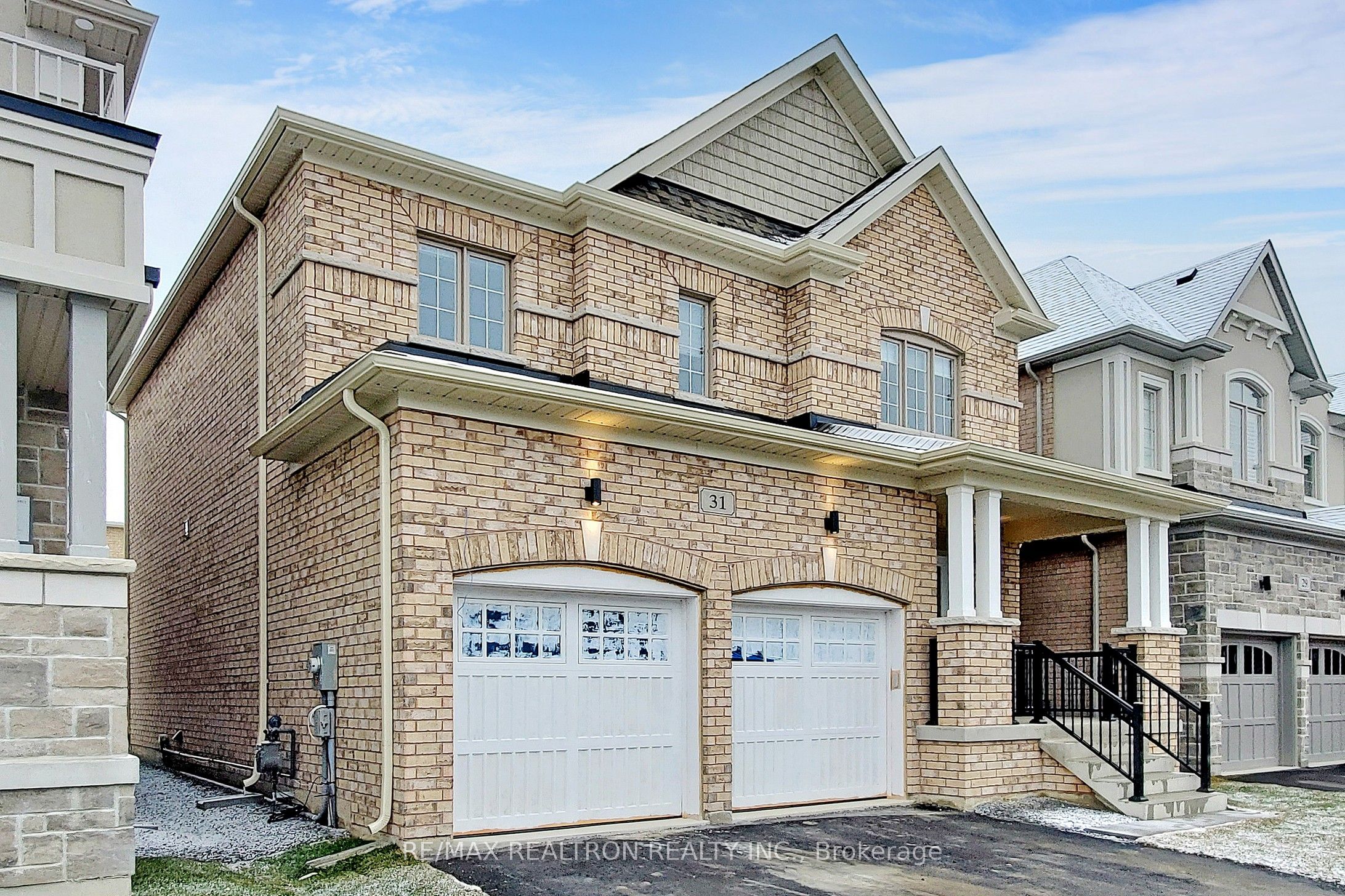 31 Valleo Street, Georgina, ON L4P 0K1 photo 3