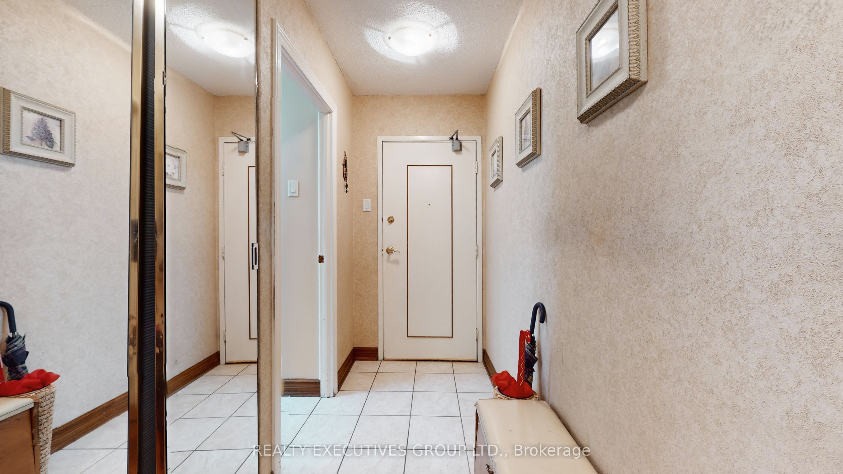 8111 Yonge Street 1403, Markham, ON L3T 4V9 photo 3