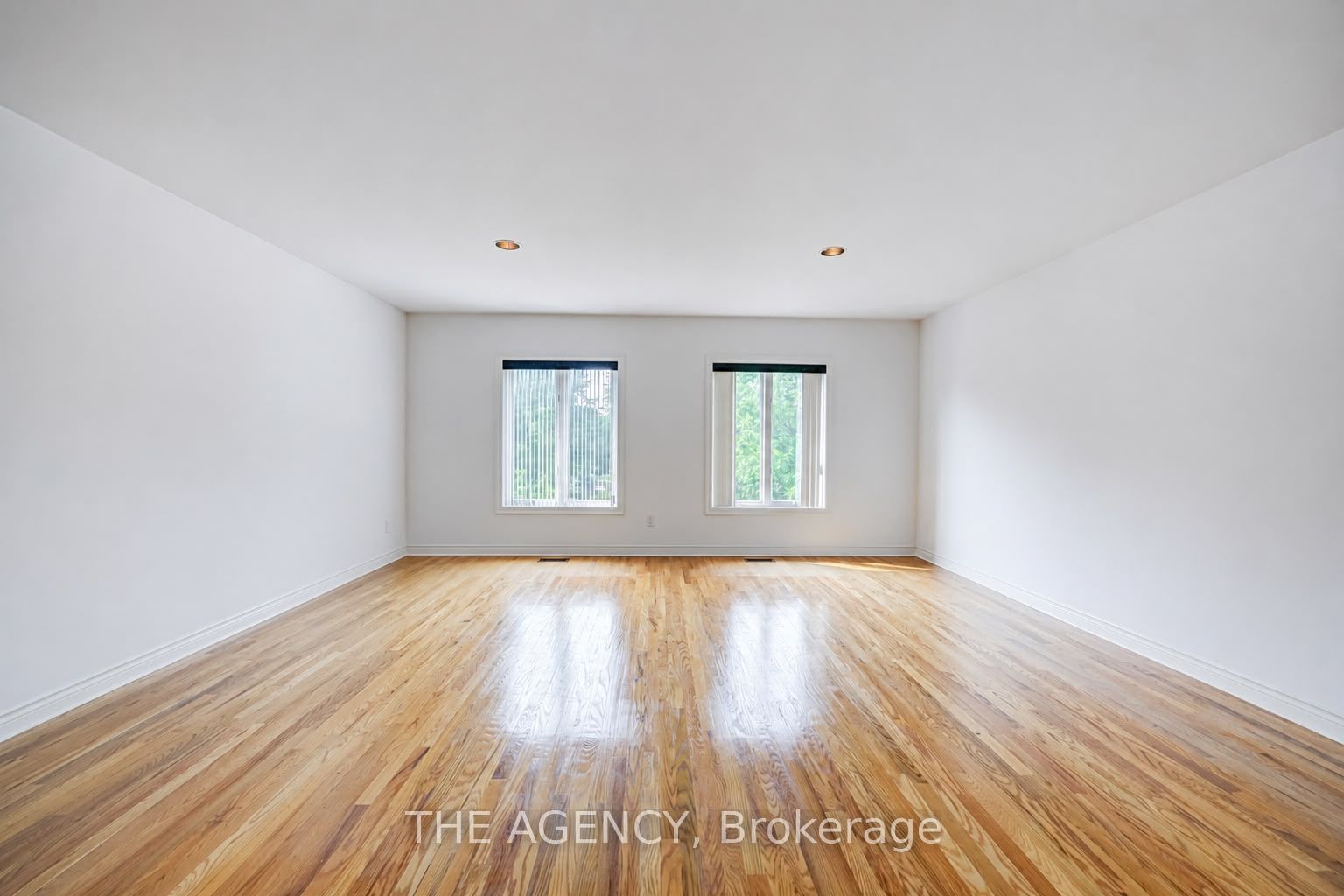 68 Townsgate Drive, Vaughan, ON L4J 8A4 photo 5