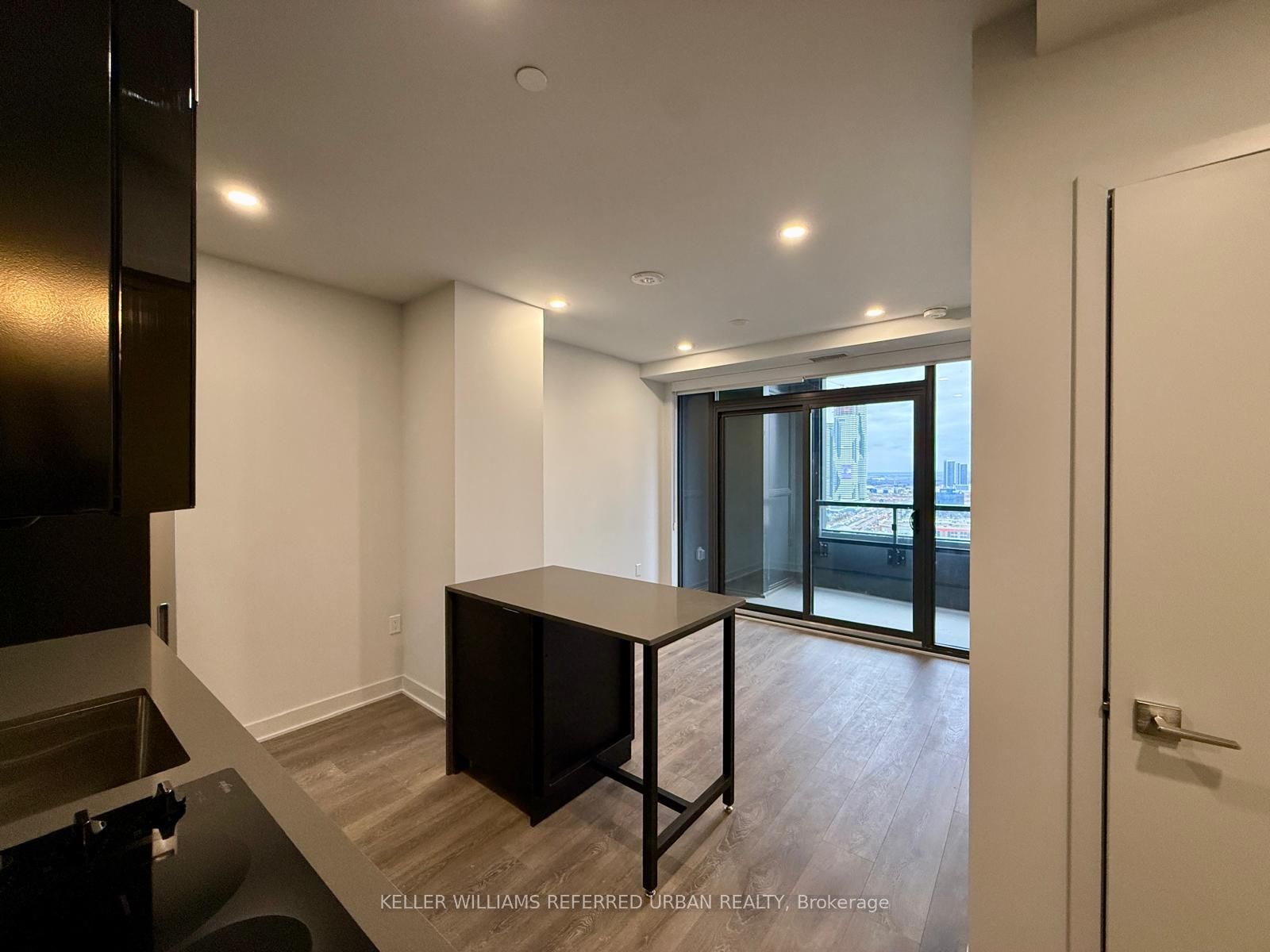 2920 Highway 7 N/A 1912, Vaughan, ON L4K 0P4 photo 4
