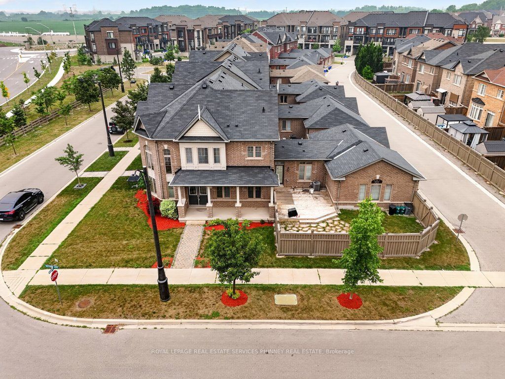 222 Moody Drive, Vaughan, ON L4H 3Z6 photo 2