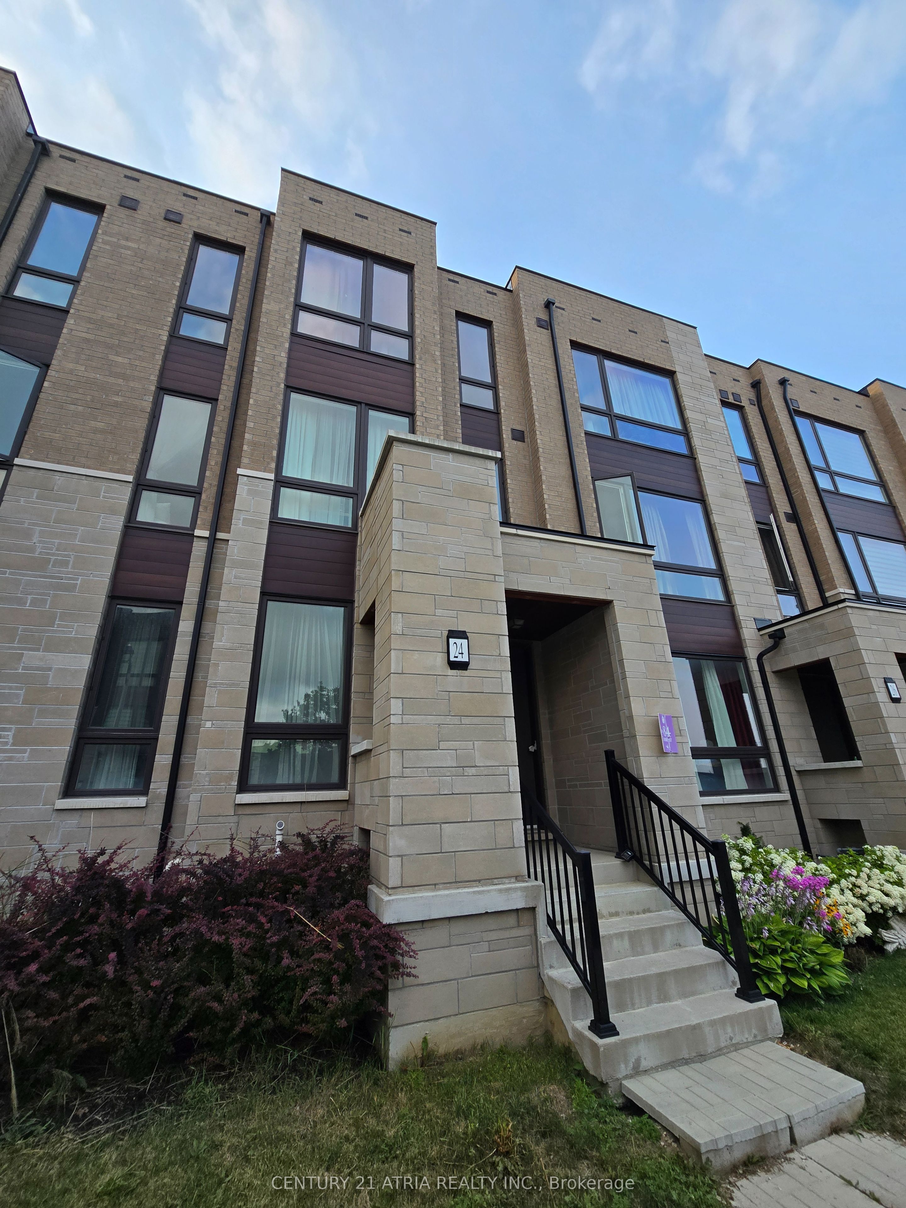24 Rumney Street, Markham, ON L6C 0Z6