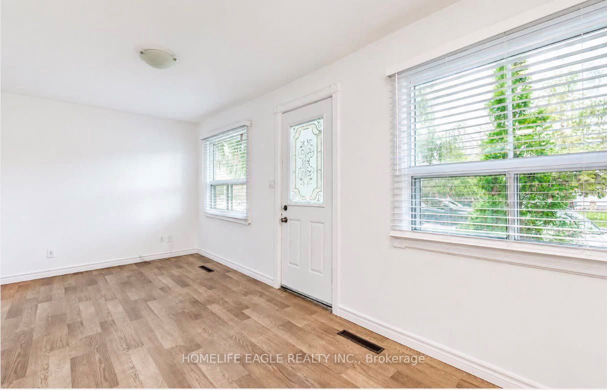 142 Riveredge Drive, Georgina, ON L4P 2P3 photo 3