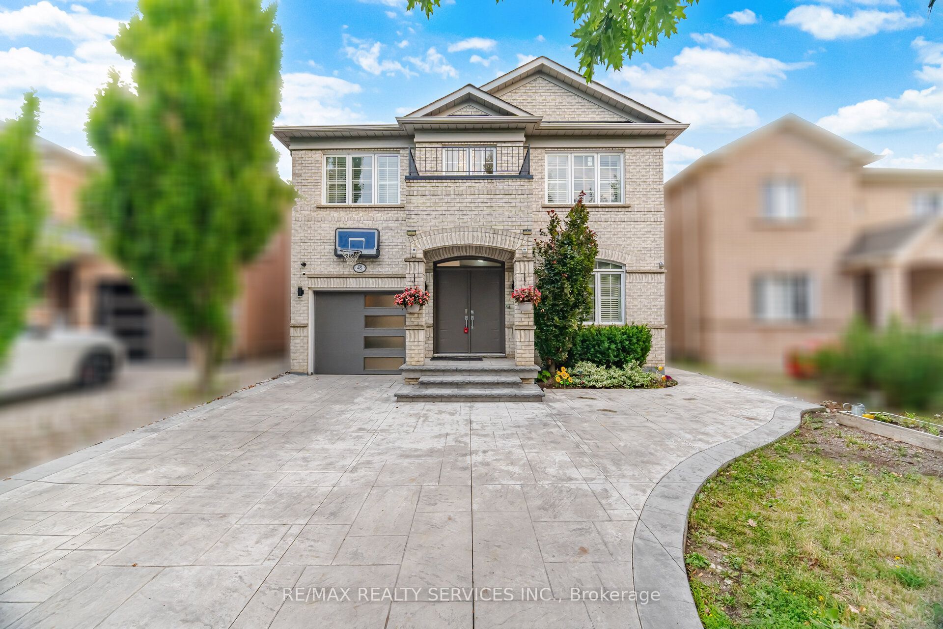 45 Skylark Drive, Vaughan, ON L4H 2C3 photo 2
