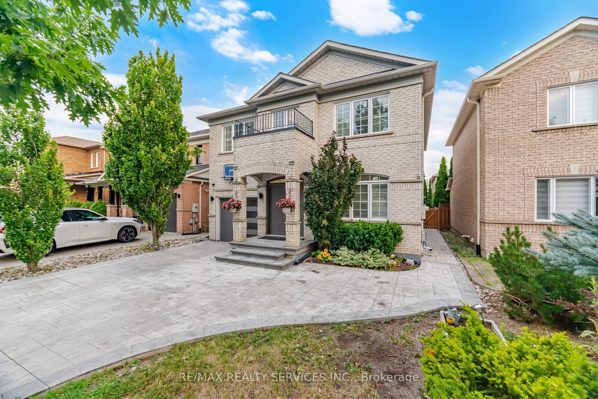 45 Skylark Drive, Vaughan, ON L4H 2C3 photo 3