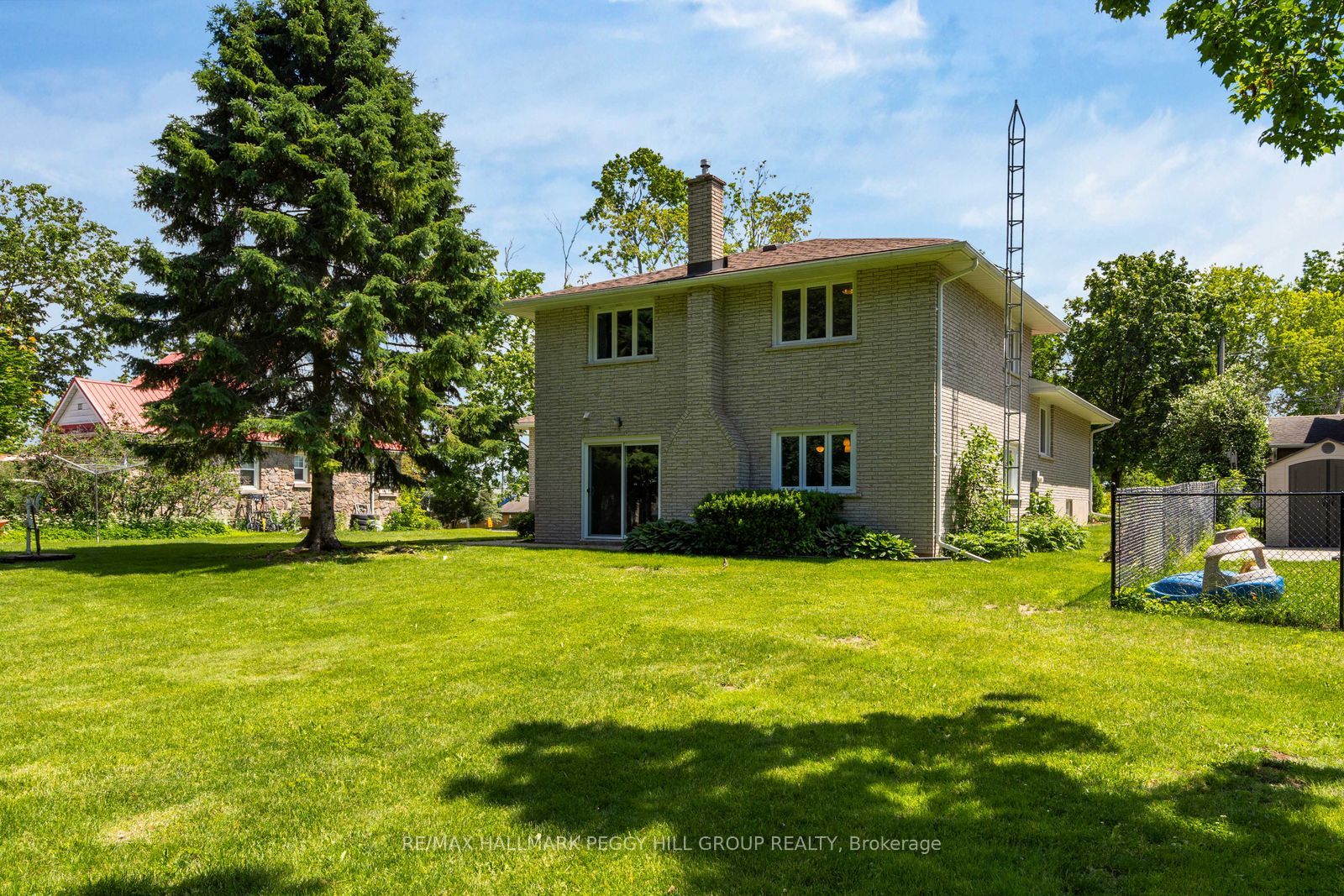 2222 Victoria Street, Innisfil, ON L9S 1K5 photo 2