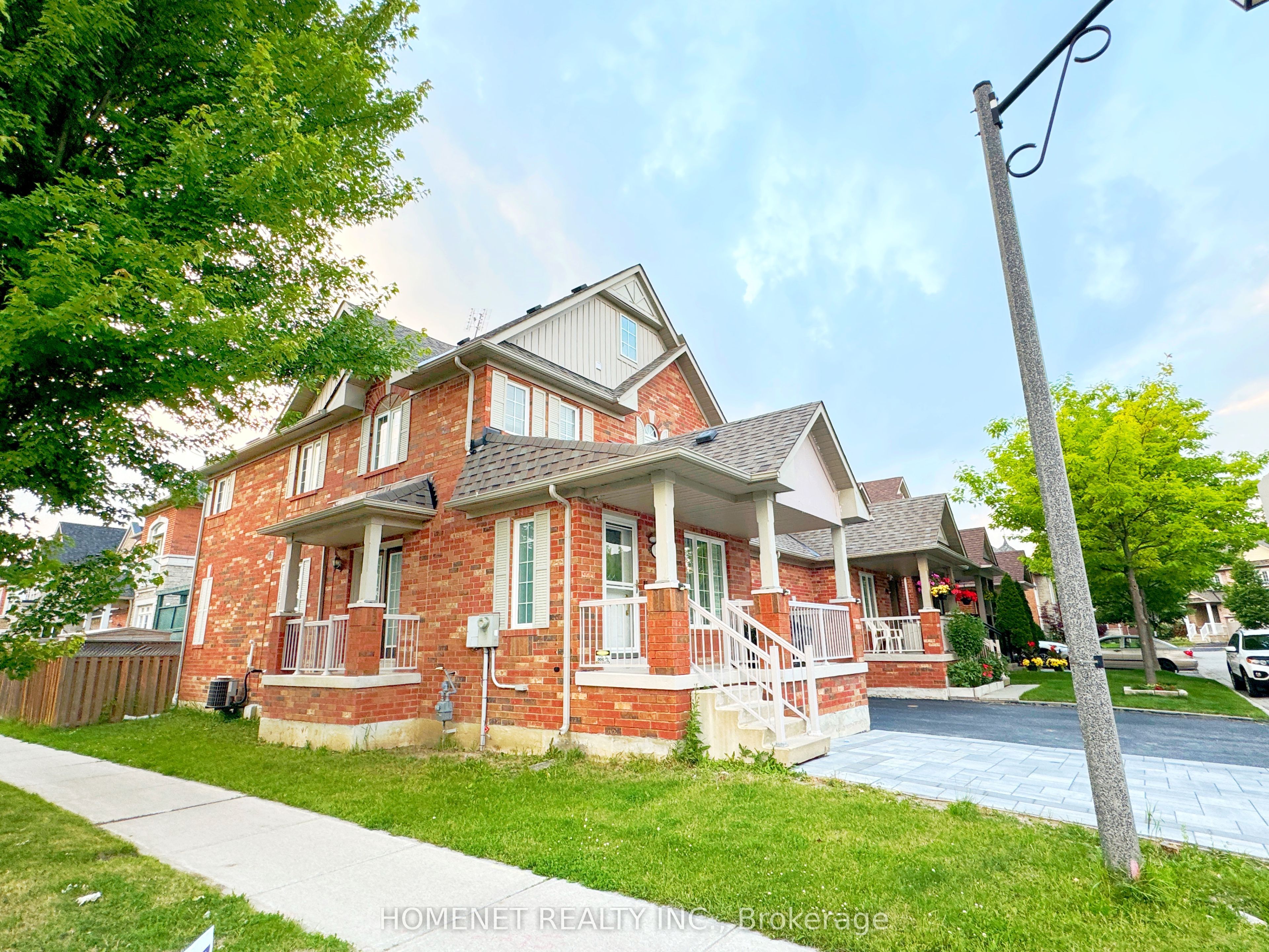 2 Stotts Crescent, Markham, ON L6E 1T2