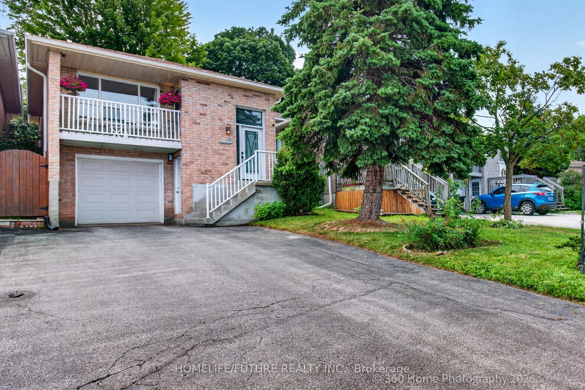 61 Turner Court, Bradford West Gwillimbury, ON L3Z 2W7