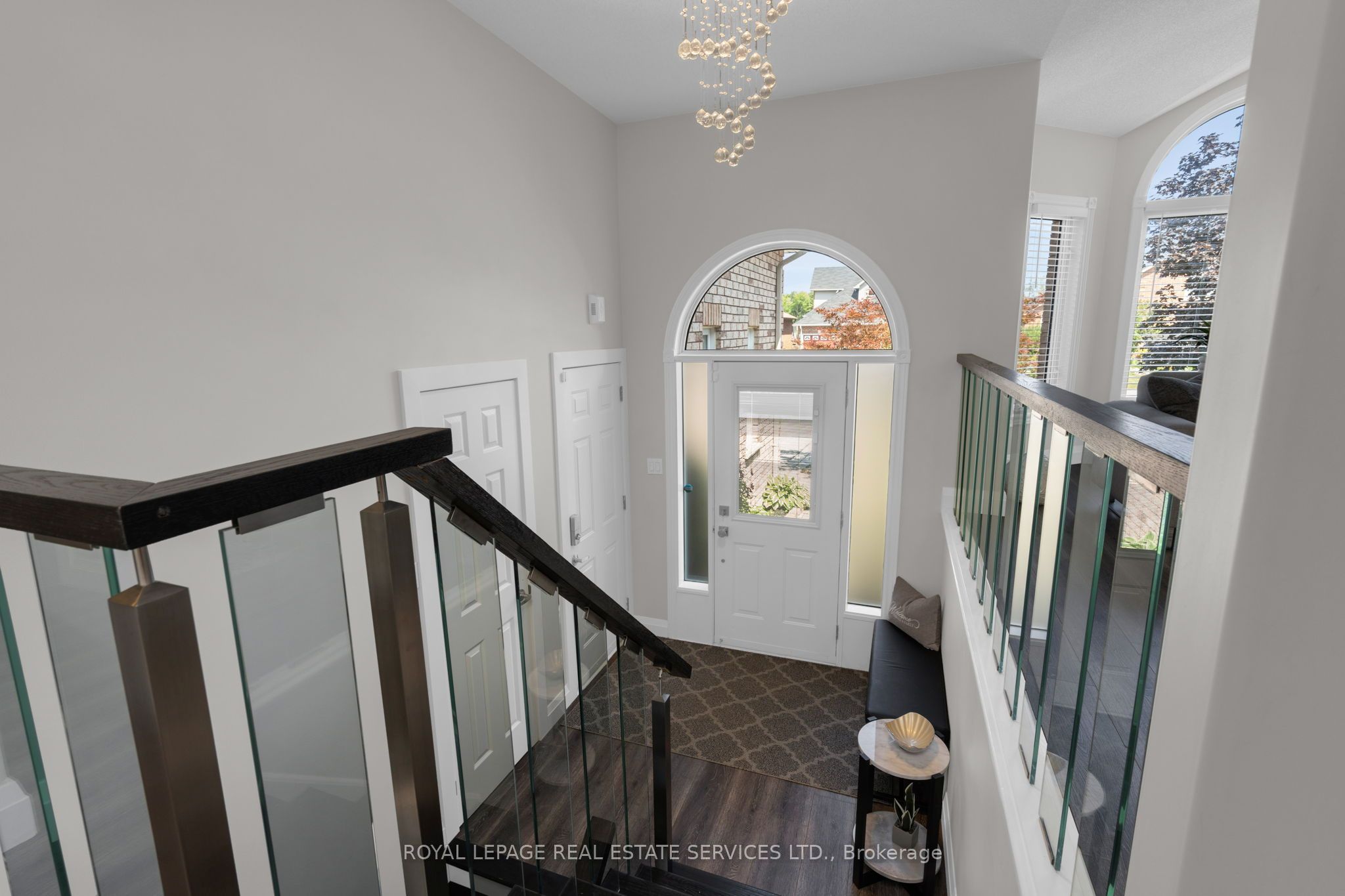 619 Glen Cedar Crescent, Innisfil, ON L9S 2J4 photo 4