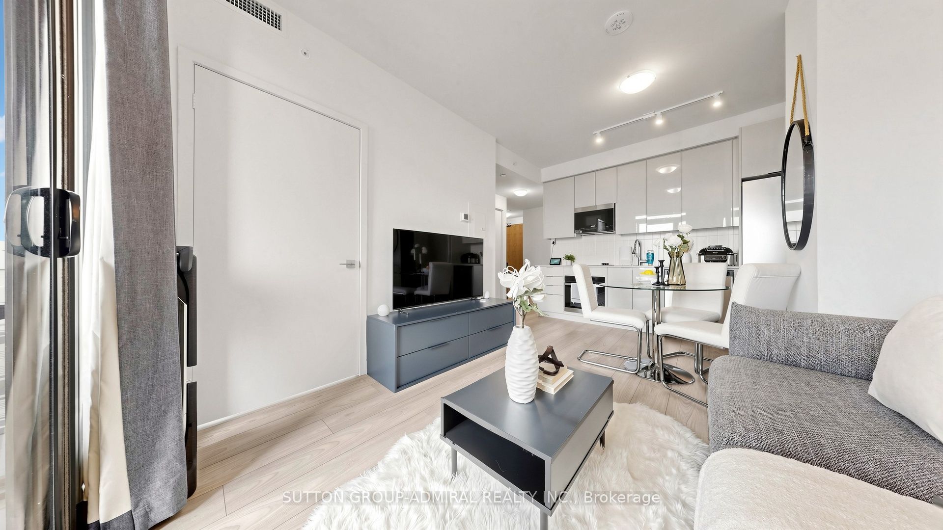 2920 Highway 7 Road 1712, Vaughan, ON L4K 0P4 photo 4