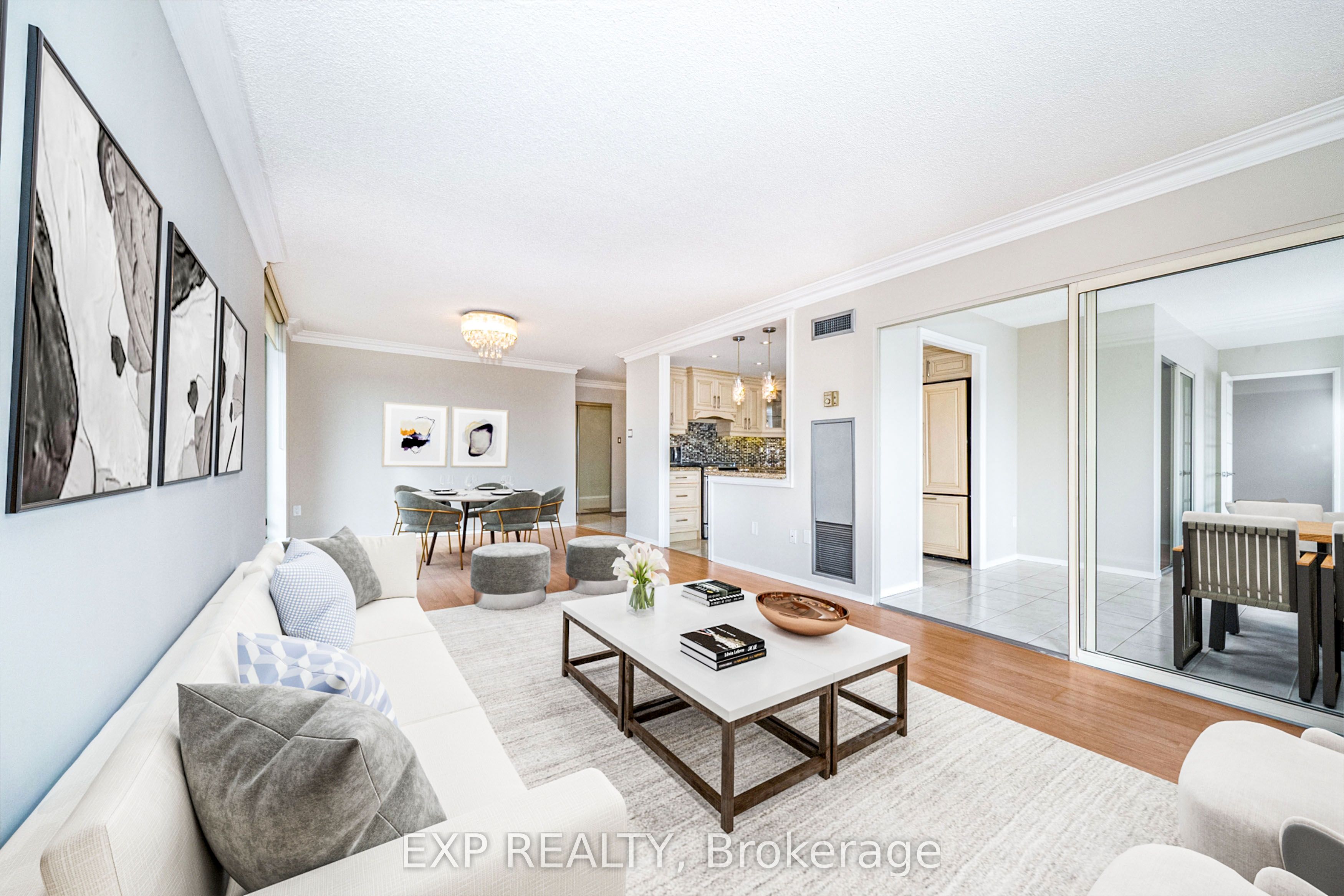 30 Harding Boulevard W 404, Richmond Hill, ON L4C 9M3