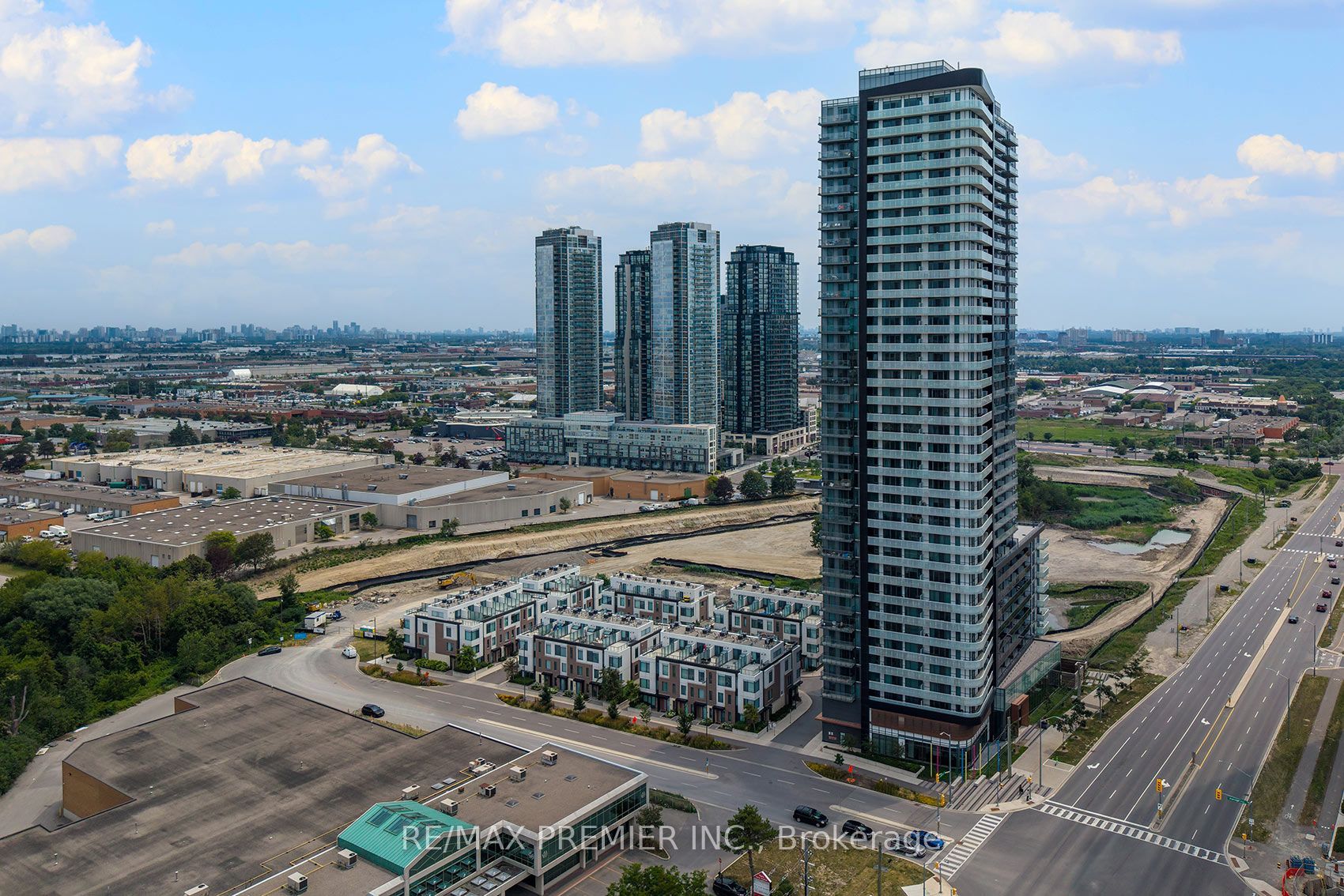 7895 Jane Street 1906, Vaughan, ON L4K 2M7