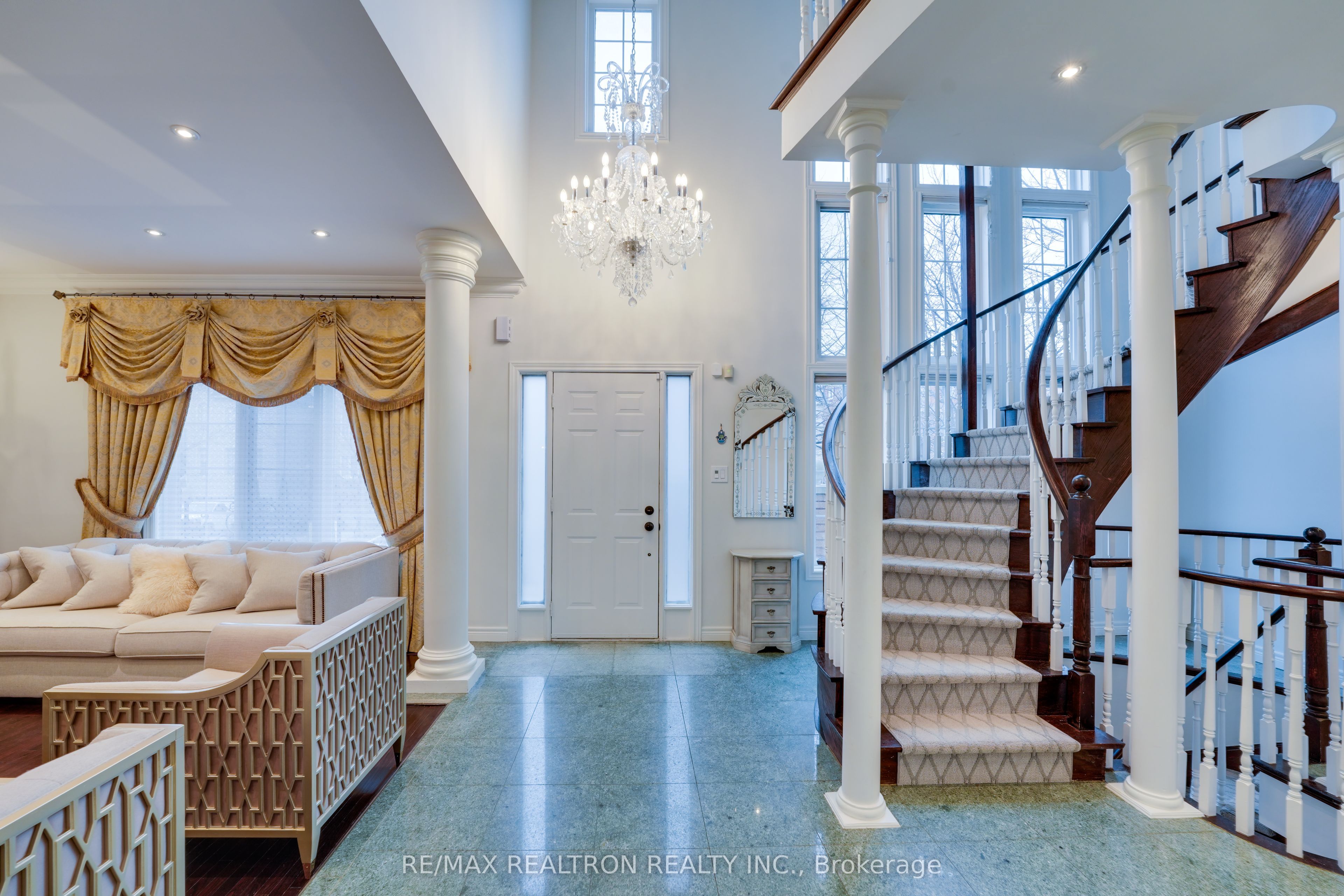 117 Theodore Place, Vaughan, ON L4J 8E3 photo 5