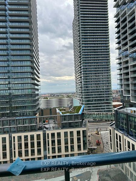 7890 Jane Street 1105, Vaughan, ON L4K 2M7