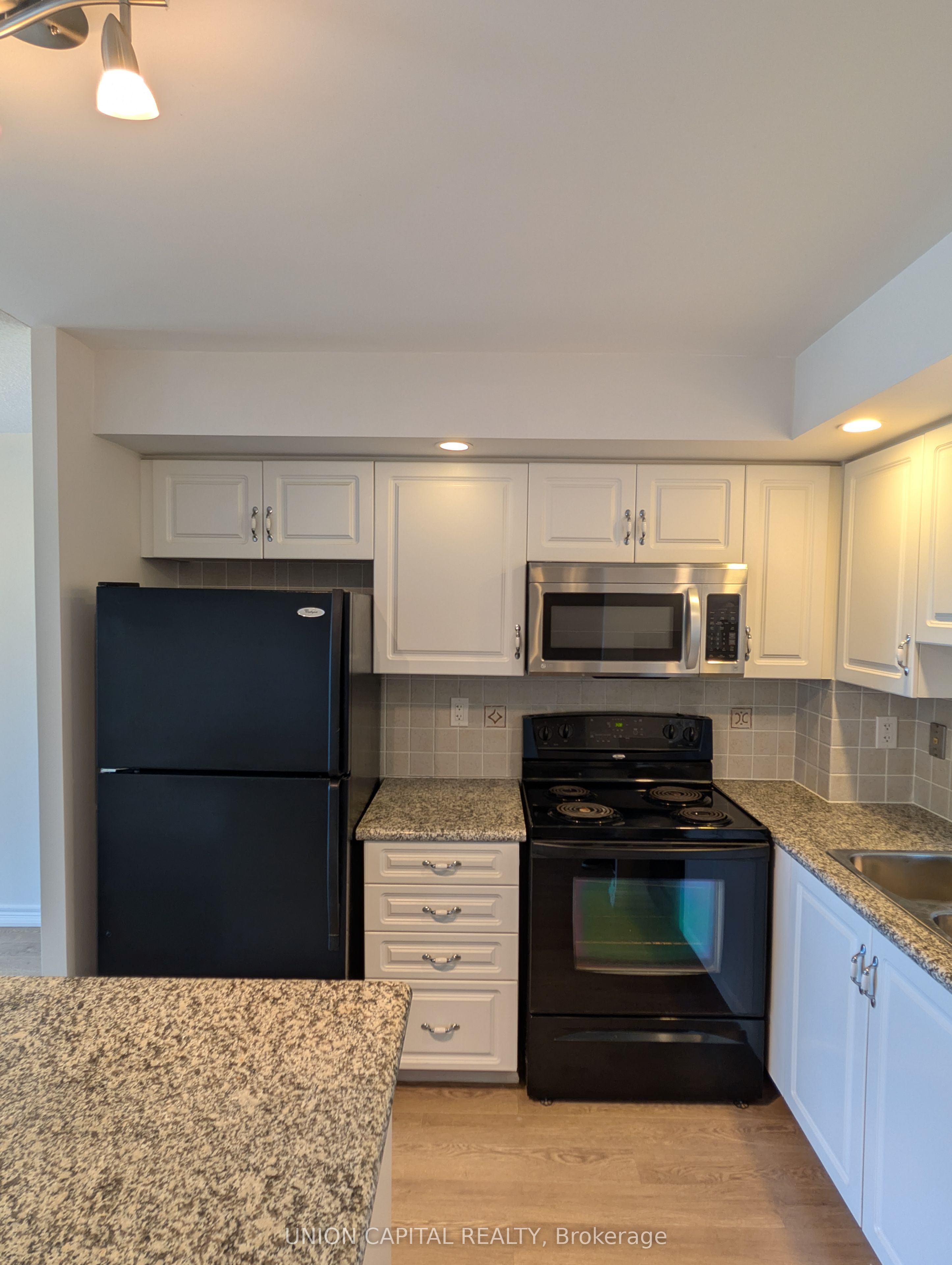 33 Cox Boulevard 1133, Markham, ON L3R 8A6 photo 4