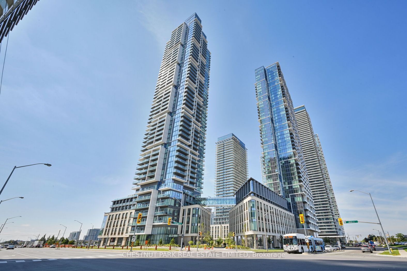1000 Portage Parkway 2206, Vaughan, ON L4K 0L1