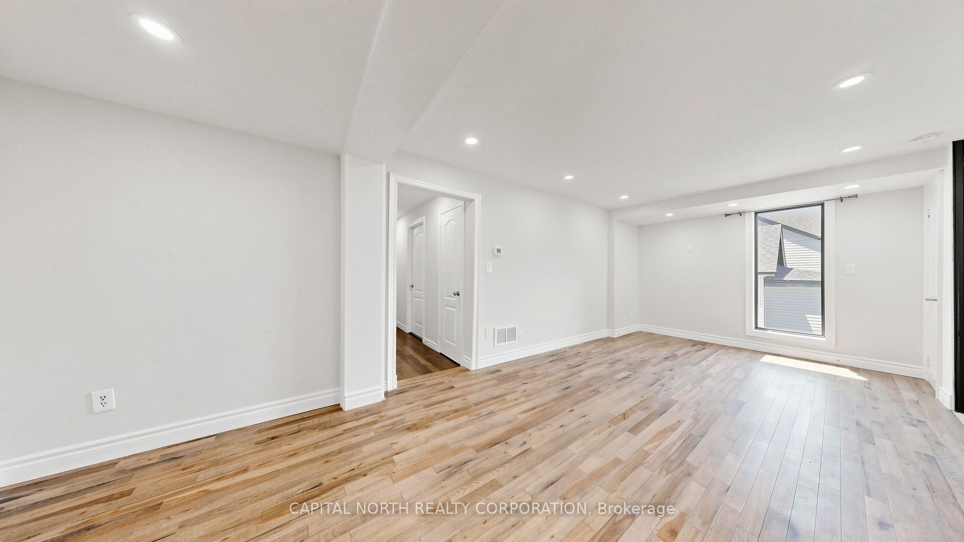 64 Machell Avenue, Aurora, ON L4G 2R7 photo 5