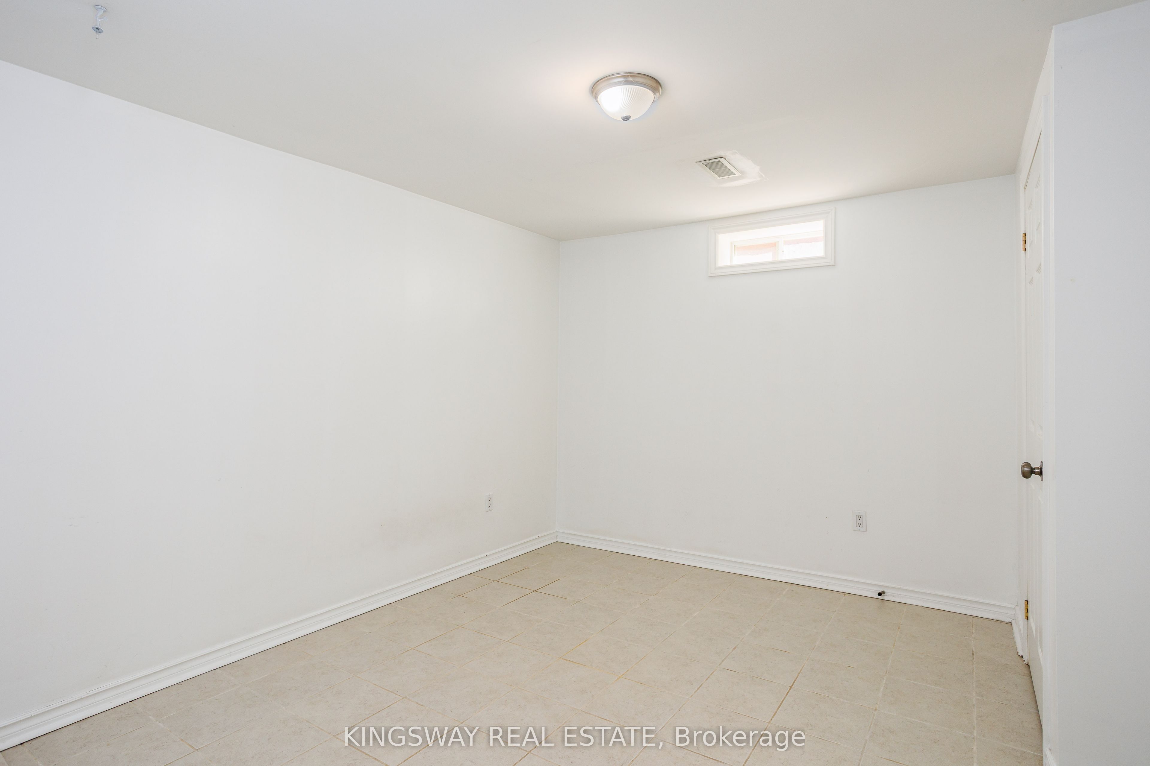 57 Lancer Drive, Vaughan, ON L6A 1C9 photo 4