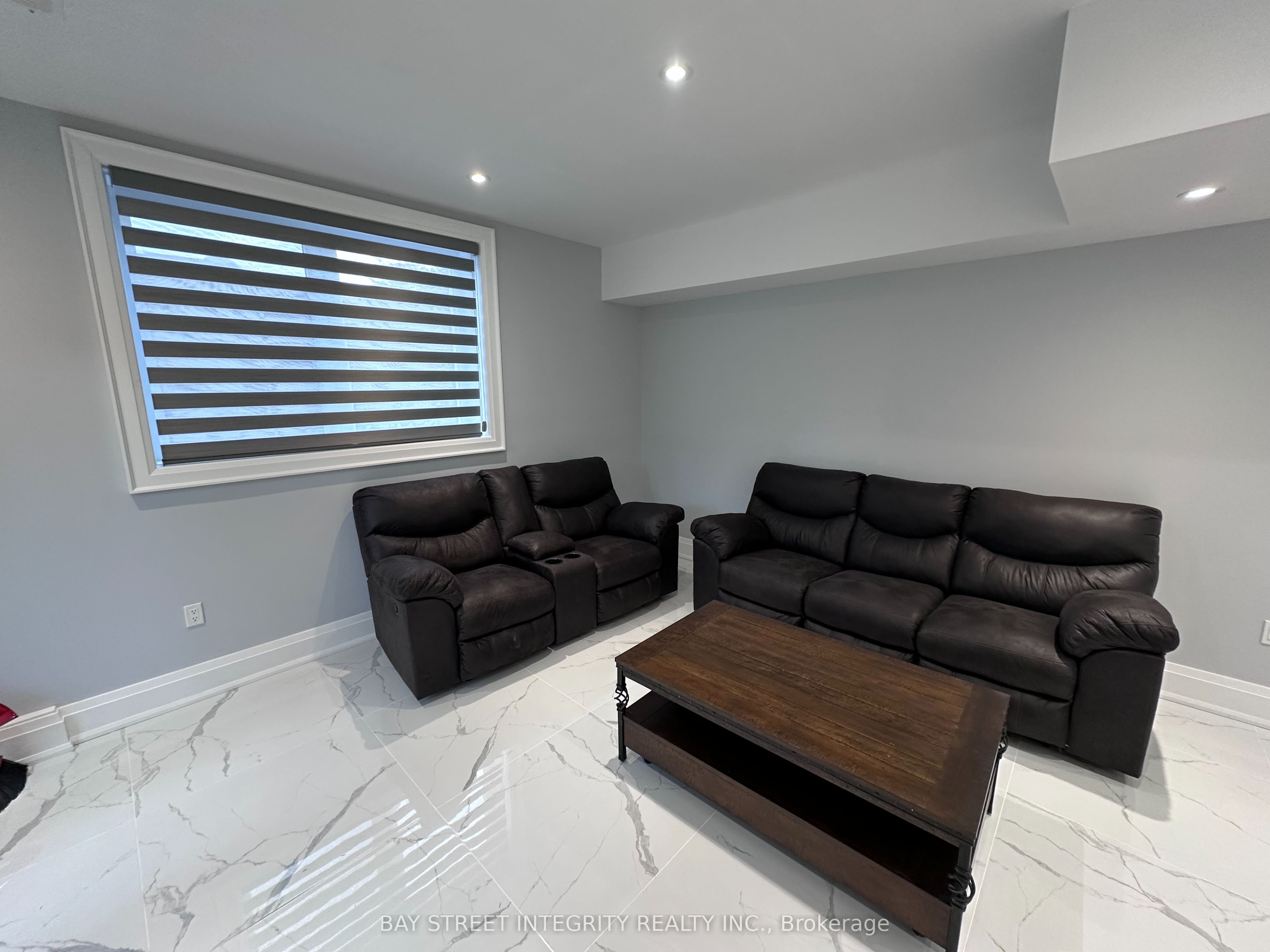 158 Elmwood Avenue, Richmond Hill, ON L4C 1L1 photo 4